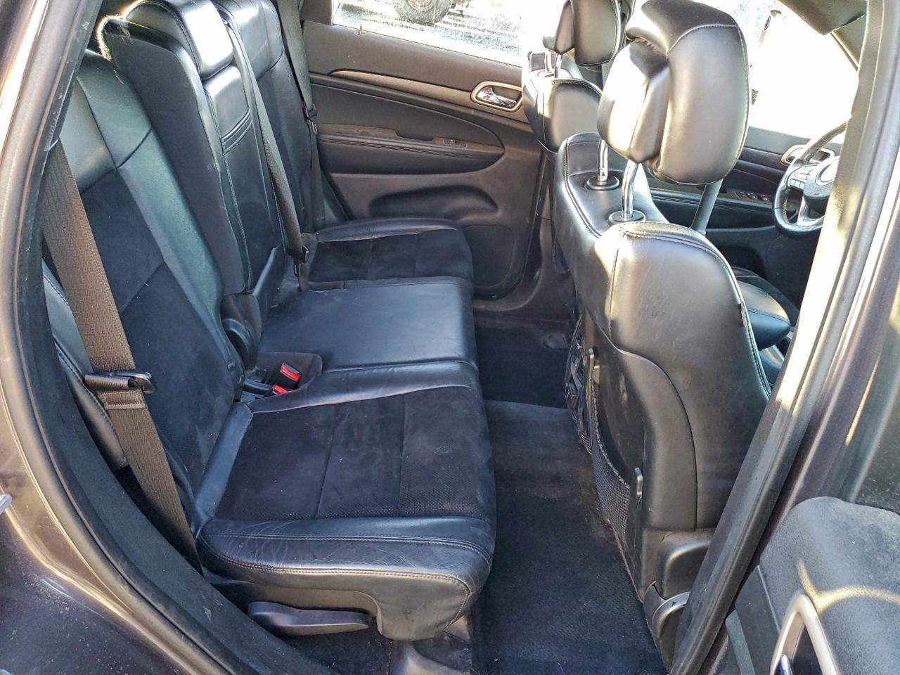 2015 JEEP GRAND CHEROKEE LAREDO photo 11