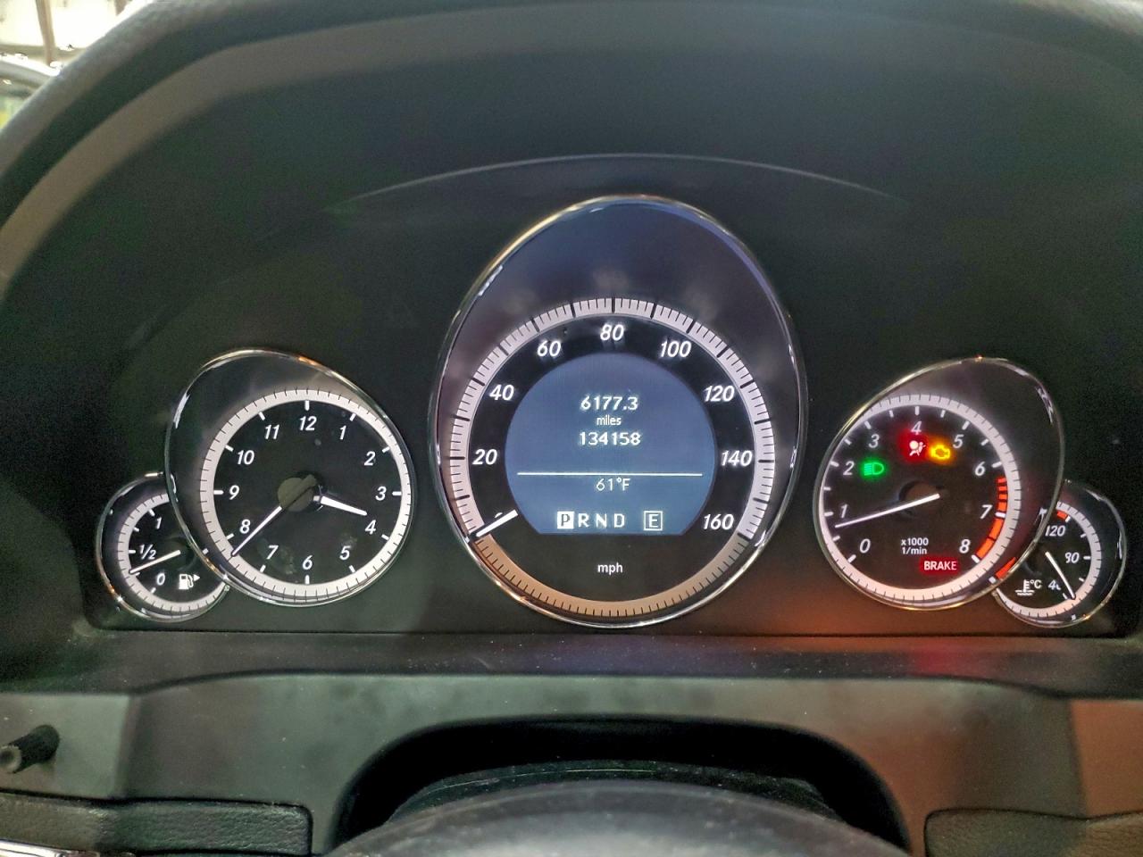 2011 MERCEDES-BENZ E 350 photo 9