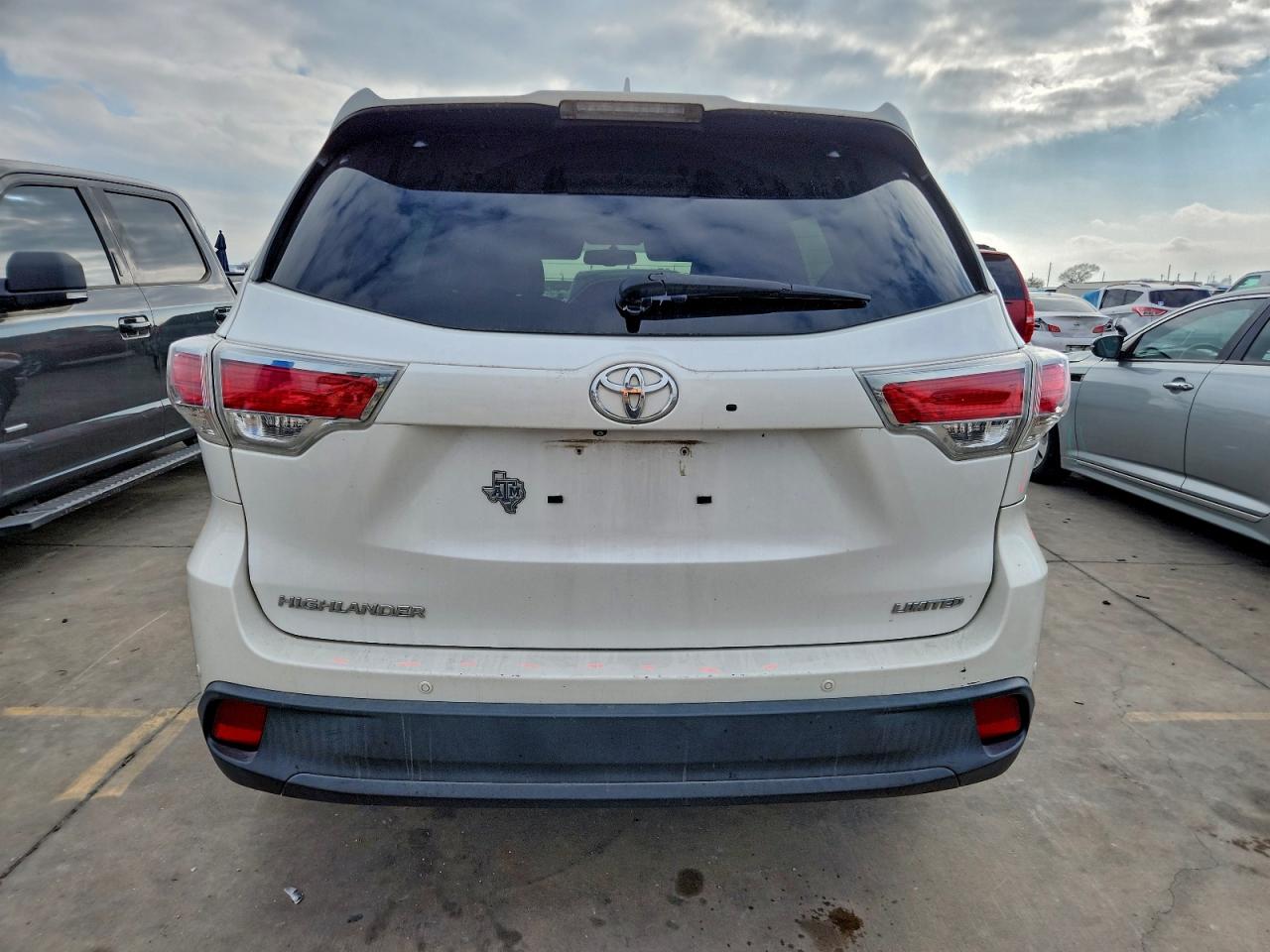 2016 TOYOTA HIGHLANDER LIMITED photo 6