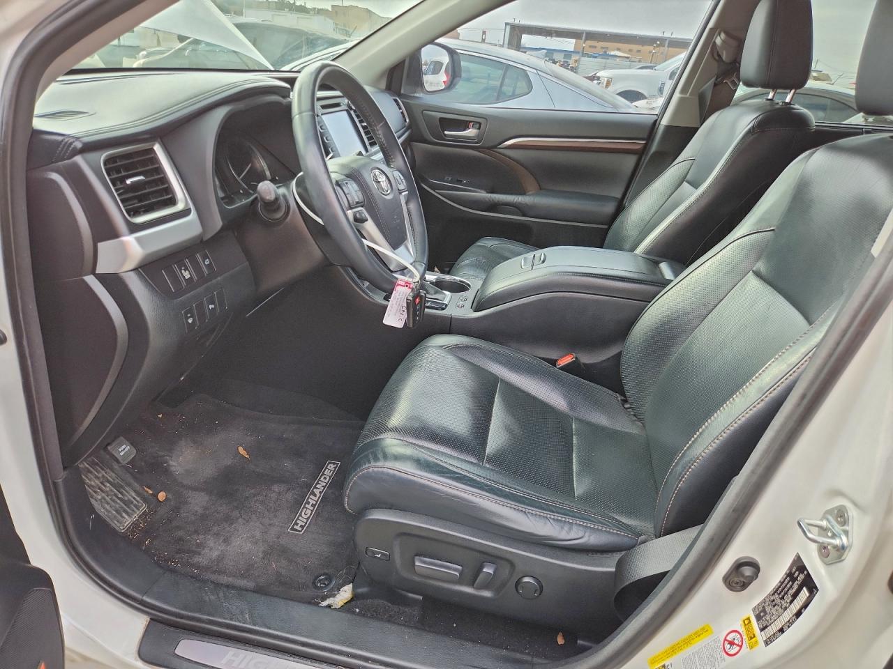 2016 TOYOTA HIGHLANDER LIMITED photo 7
