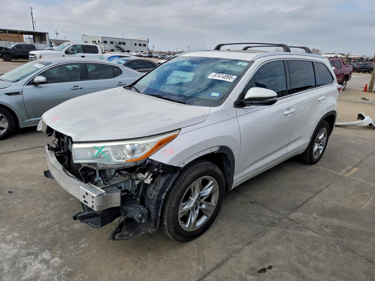 2016 TOYOTA HIGHLANDER
