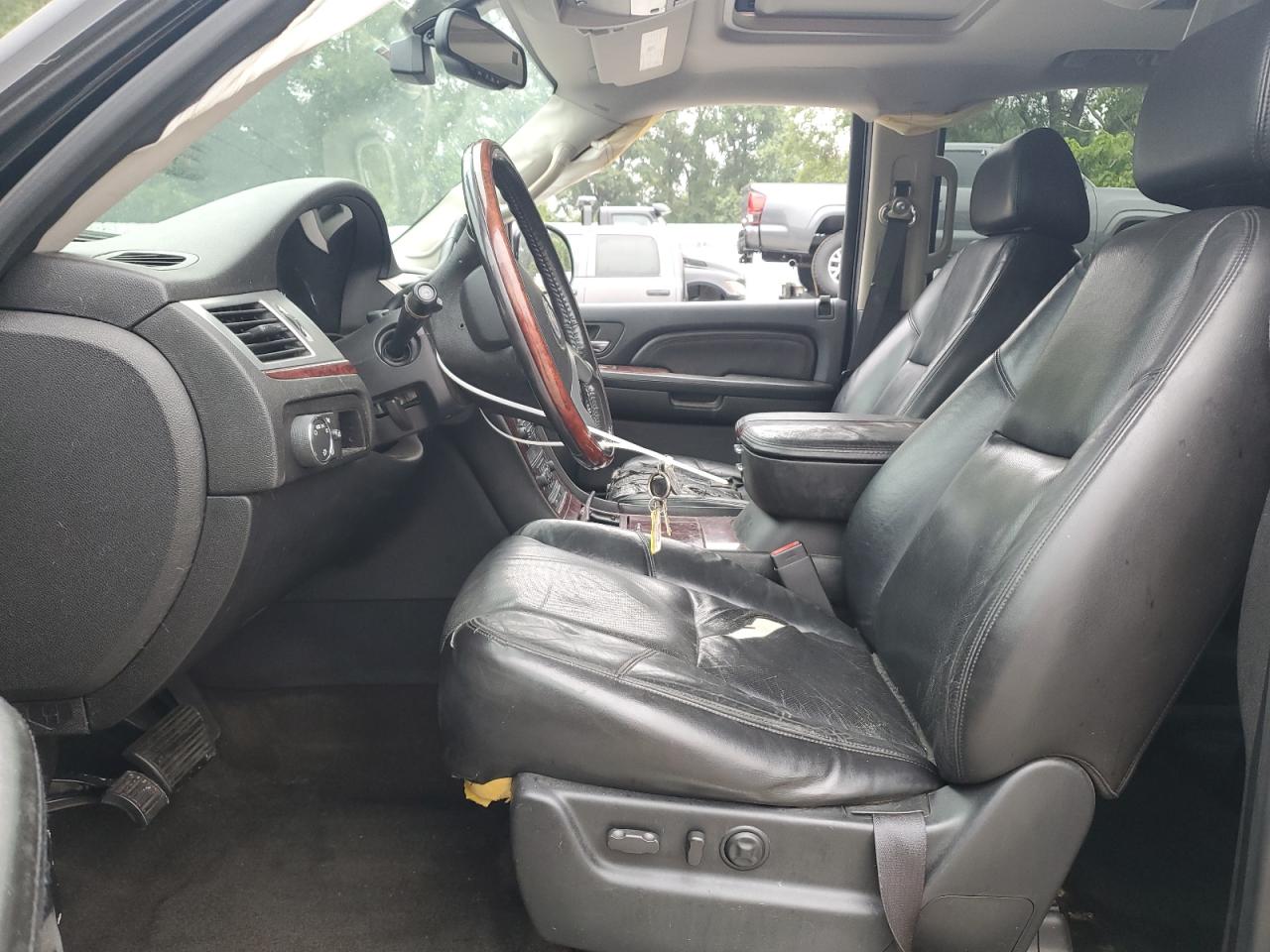 2008 CADILLAC ESCALADE ESV photo 7