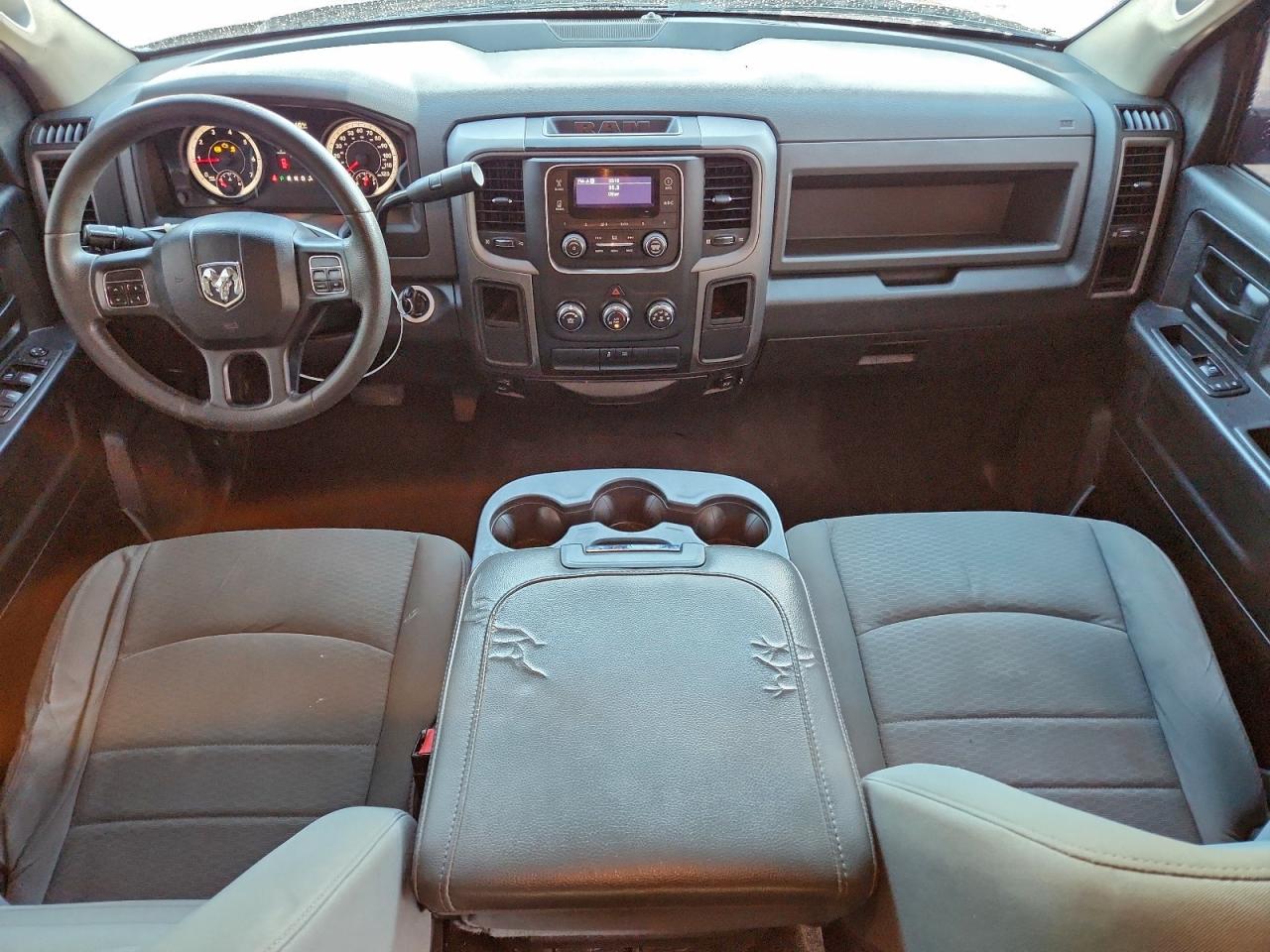 2013 RAM 1500 ST photo 8