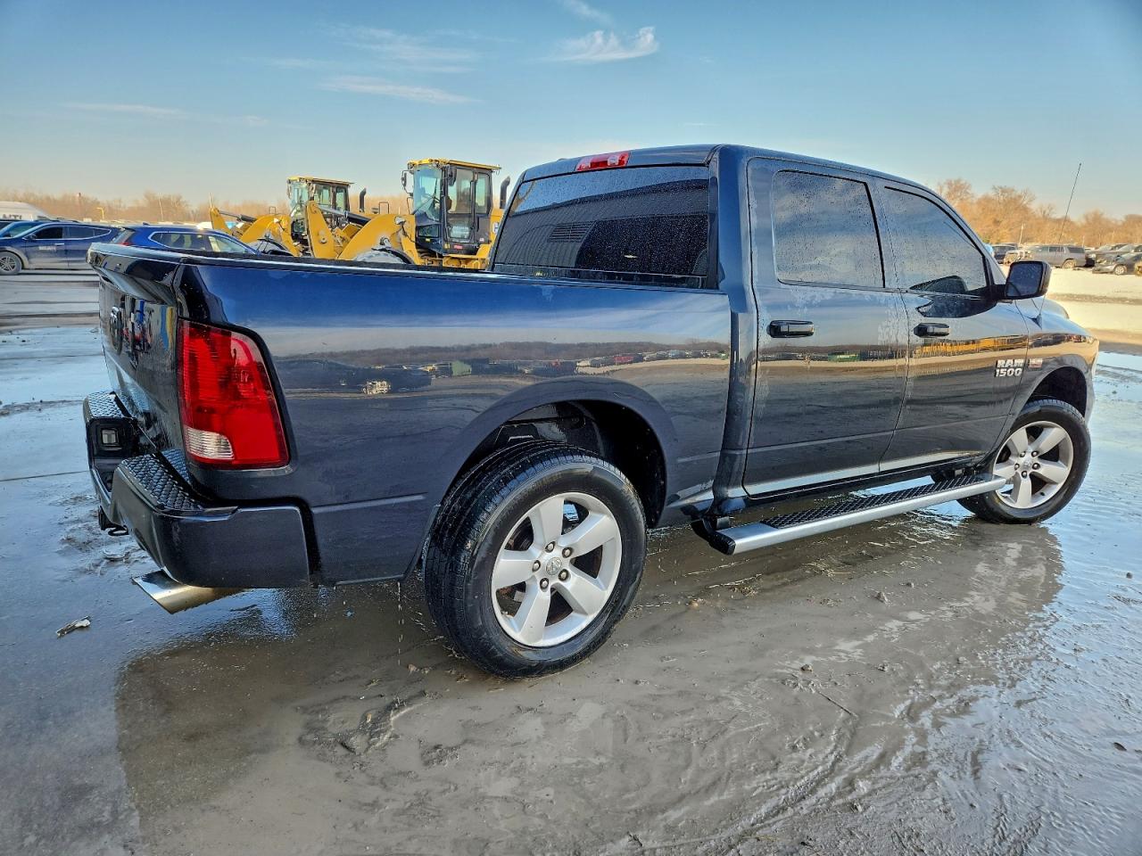 2013 RAM 1500 ST photo 3