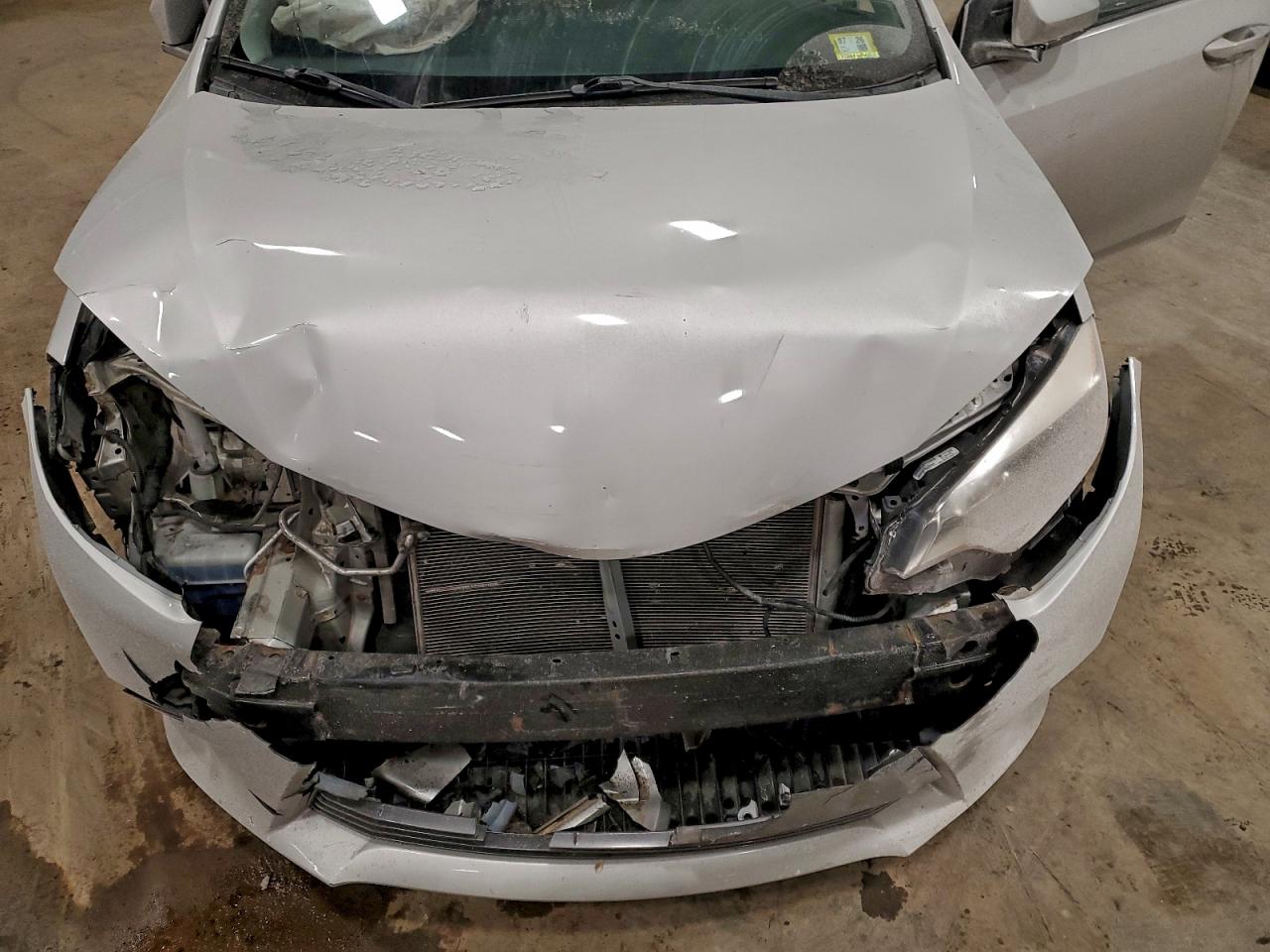 2016 TOYOTA COROLLA L photo 11