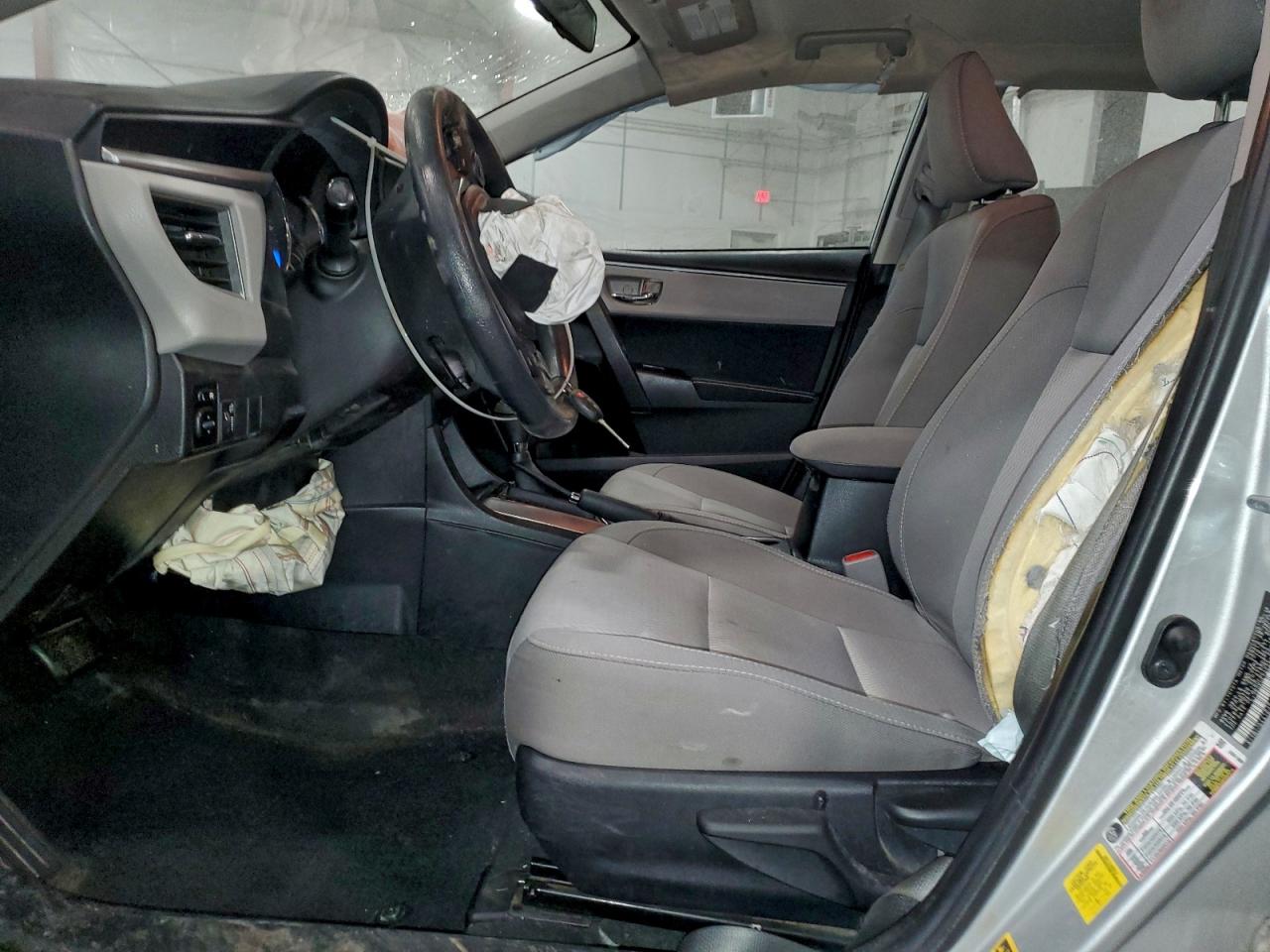 2016 TOYOTA COROLLA L photo 7