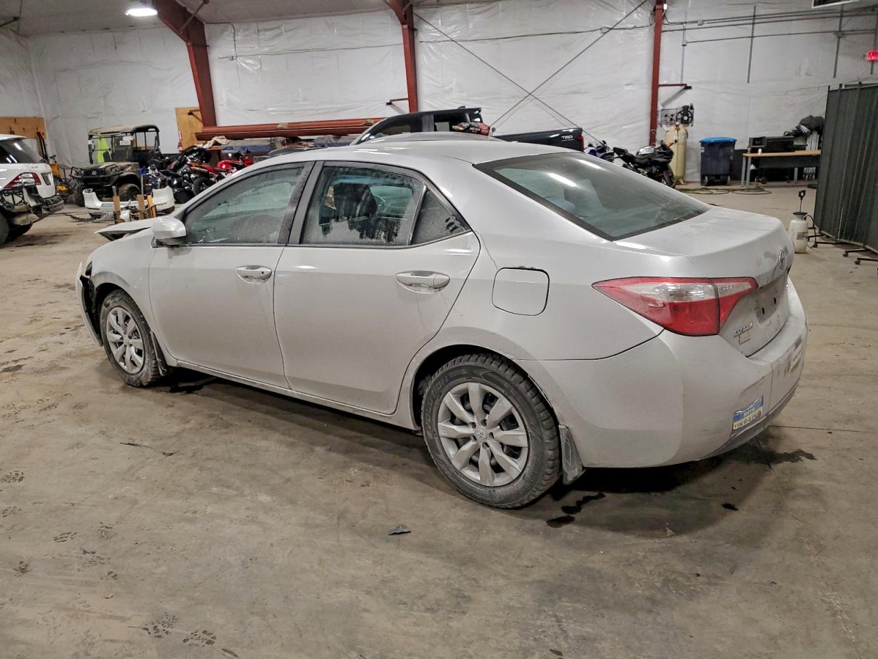 2016 TOYOTA COROLLA L photo 2