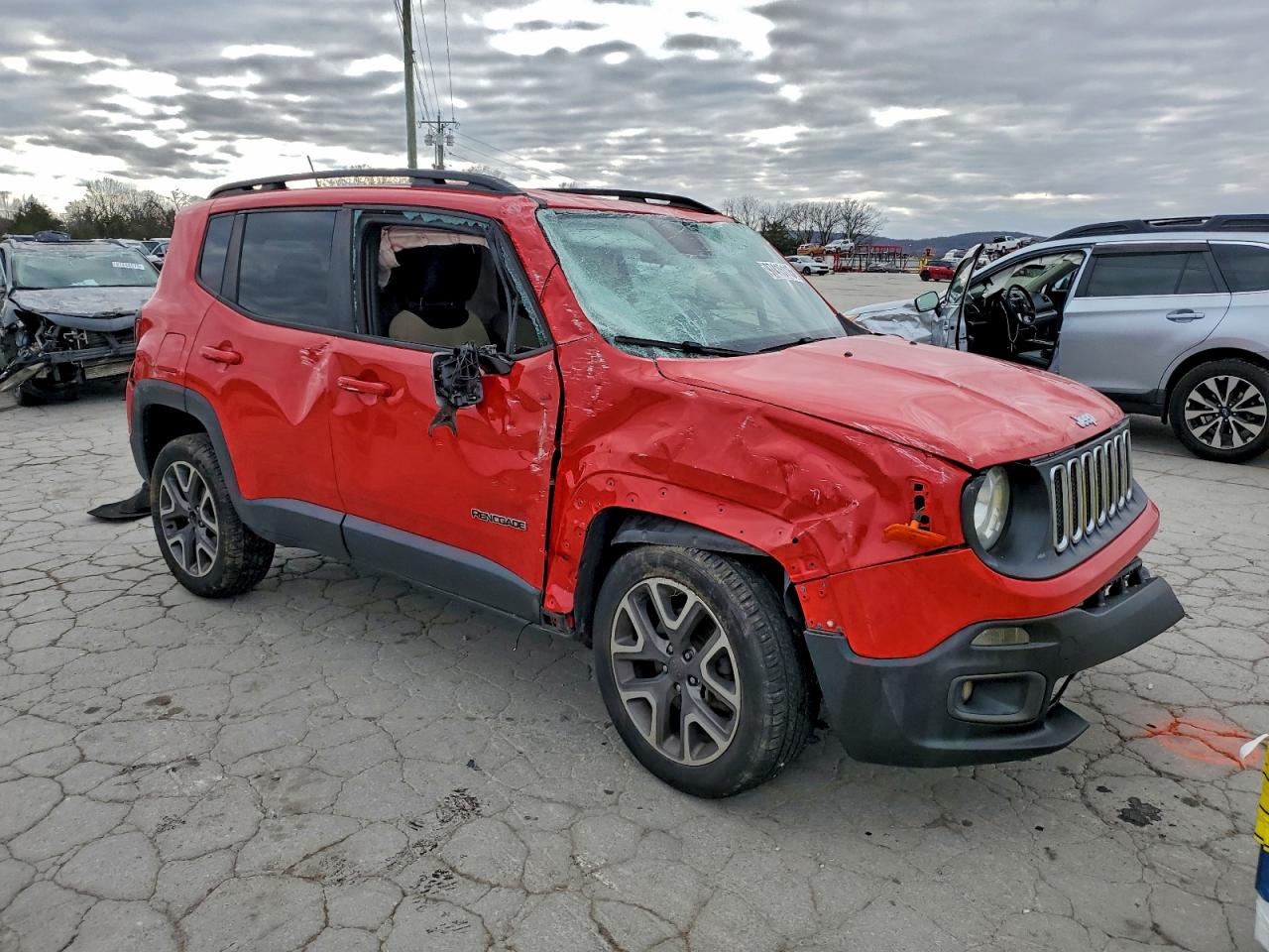 2017 JEEP RENEGADE LATITUDE photo 4