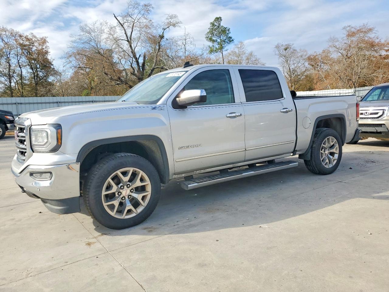 2017 GMC SIERRA