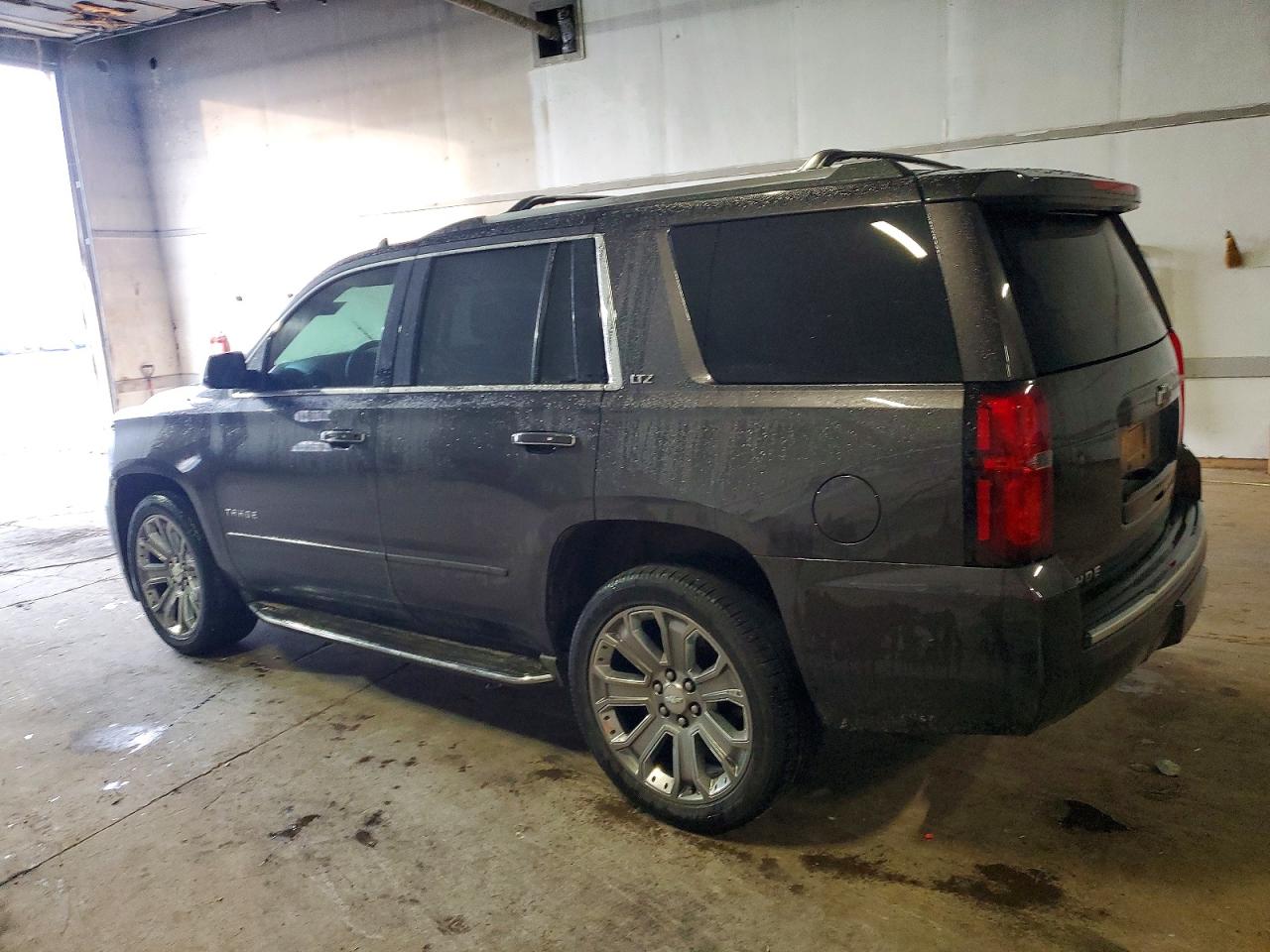 2016 CHEVROLET TAHOE K1500 LTZ photo 2