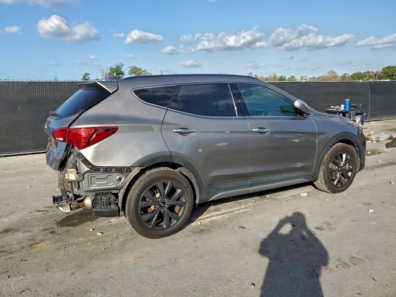 2017 HYUNDAI SANTA FE SPORT photo 3