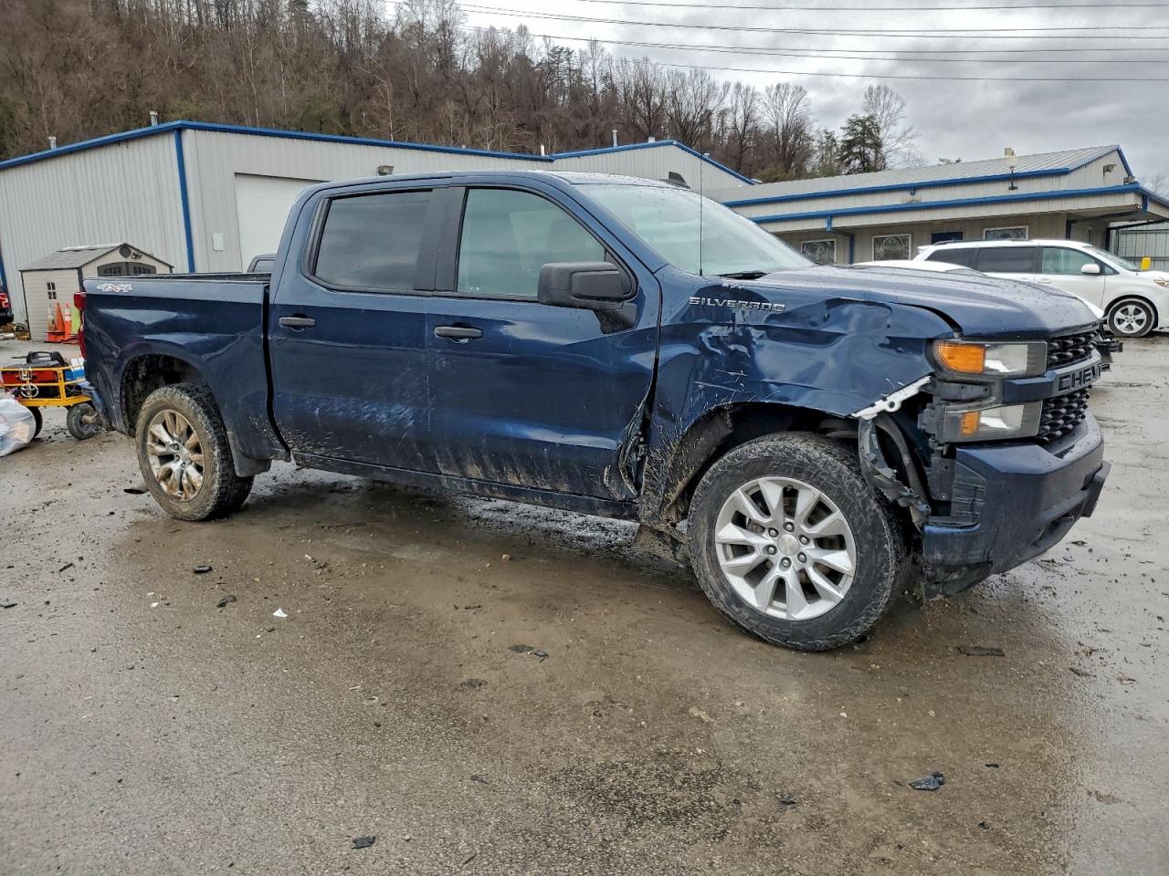 2020 CHEVROLET SILVERADO K1500 CUSTOM photo 4