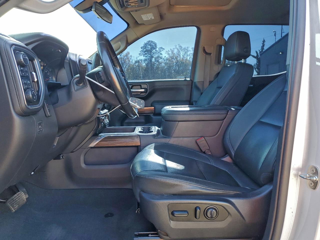 2021 CHEVROLET SILVERADO K1500 RST photo 7