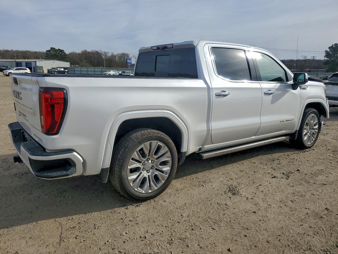 2020 GMC SIERRA K1500 DENALI photo 3