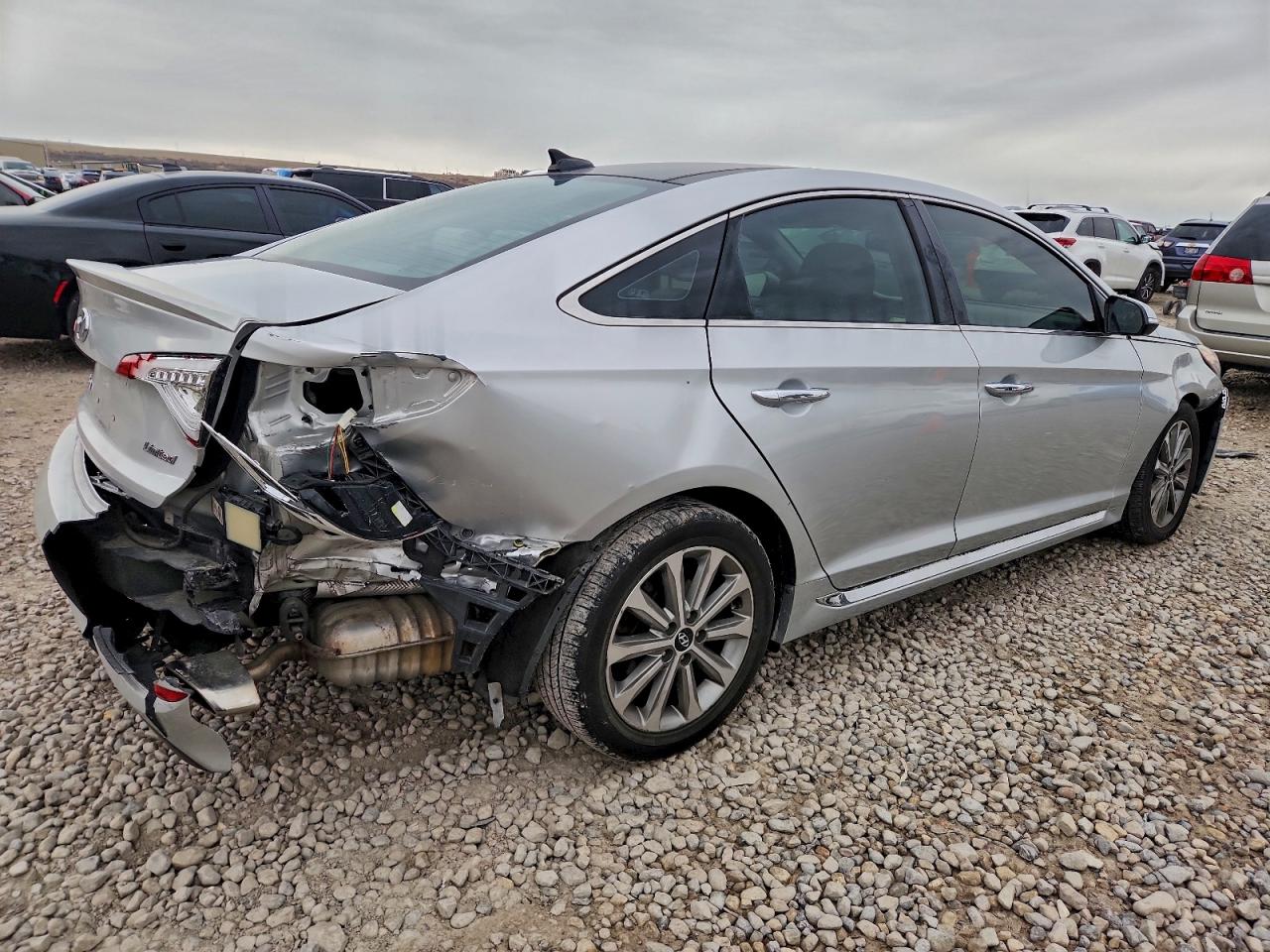 2016 HYUNDAI SONATA SPORT photo 3
