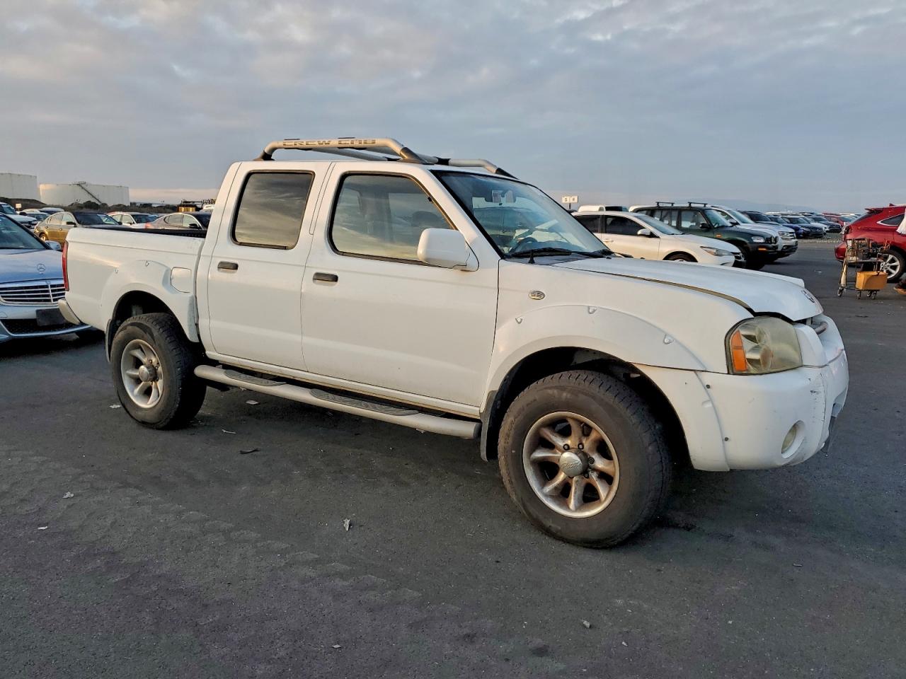 2001 NISSAN FRONTIER CREW CAB XE photo 4