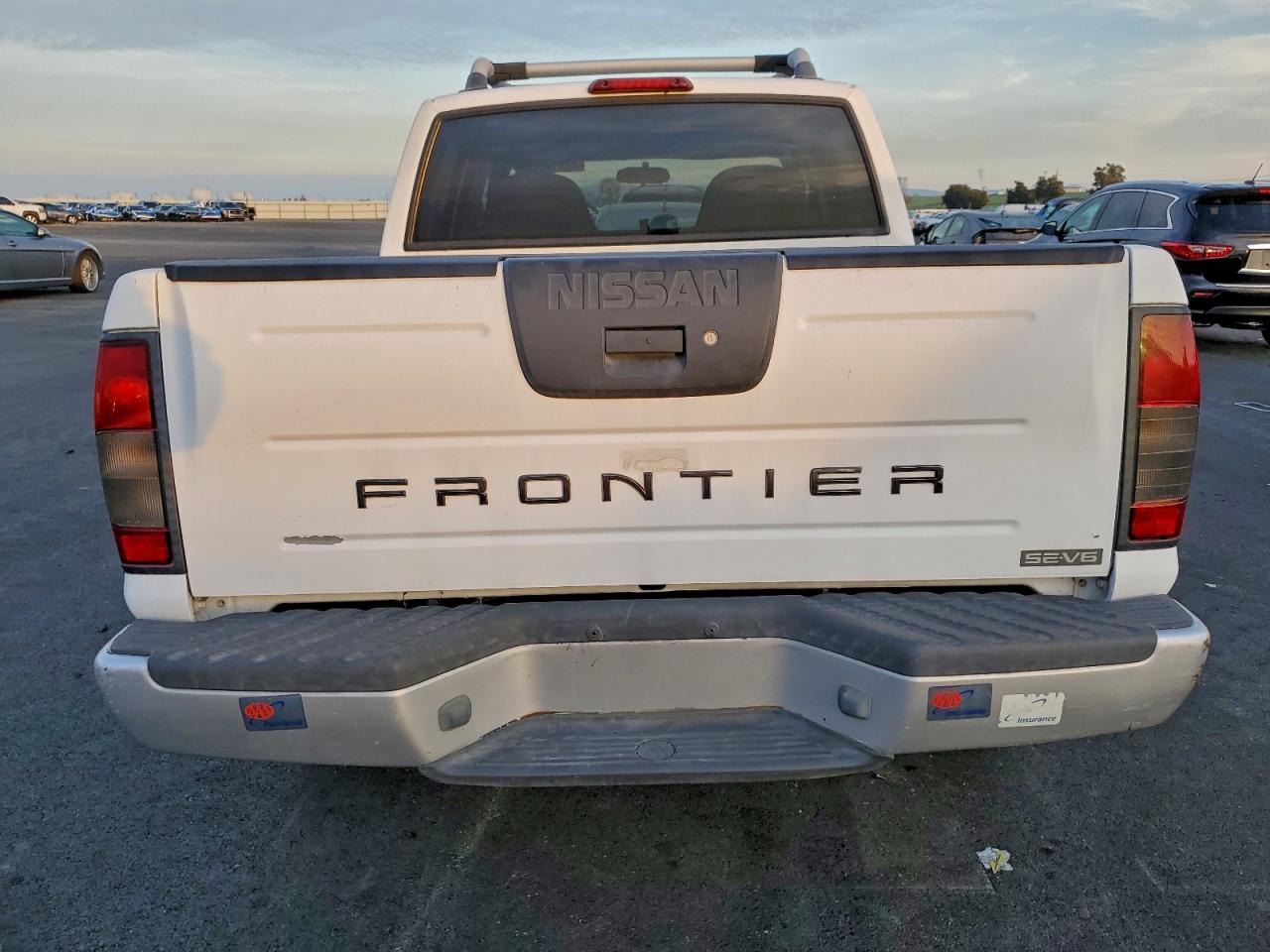 2001 NISSAN FRONTIER CREW CAB XE photo 6