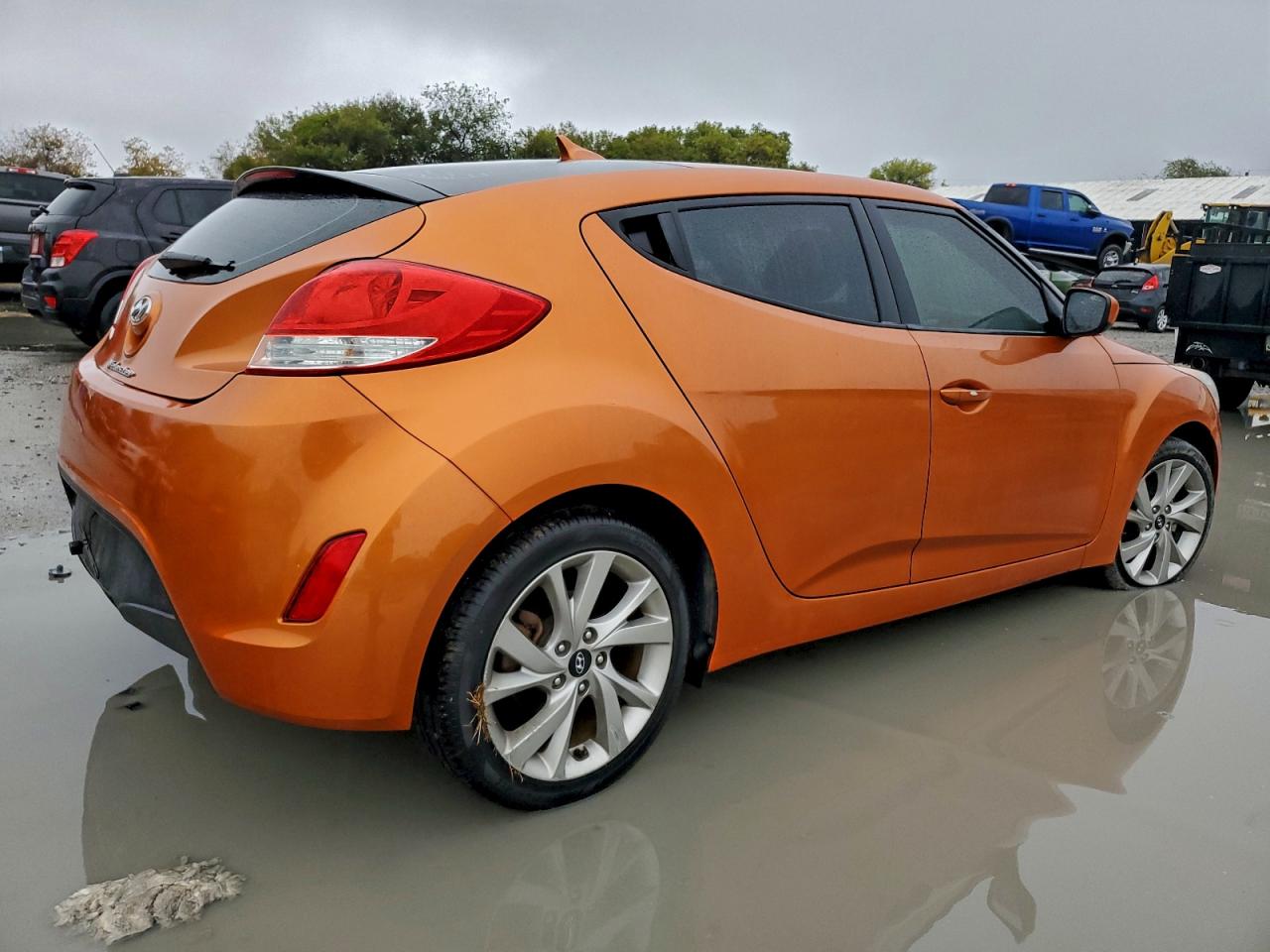 2017 HYUNDAI VELOSTER photo 3