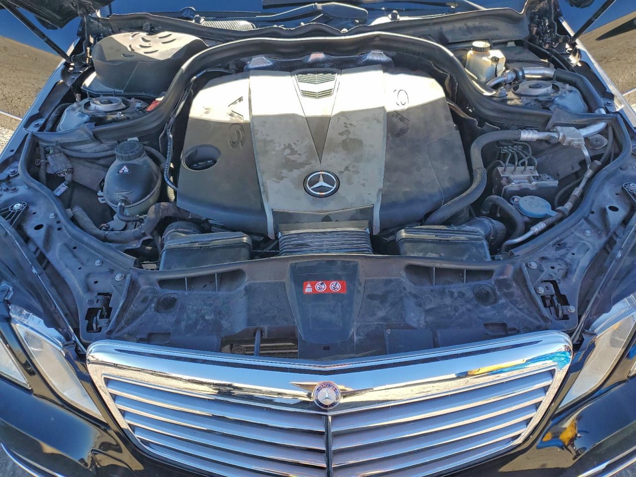 2012 MERCEDES-BENZ E 350 BLUETEC photo 11