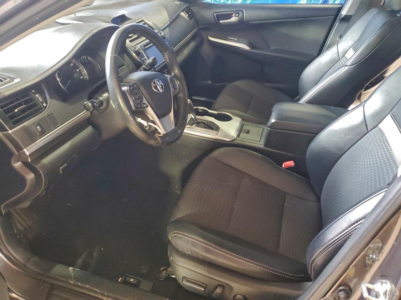 2014 TOYOTA CAMRY L photo 7