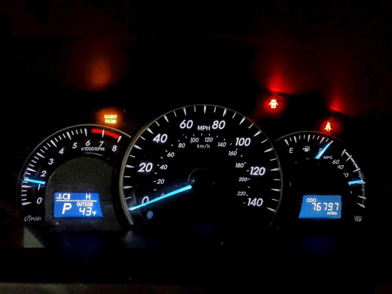 2013 TOYOTA CAMRY L photo 9