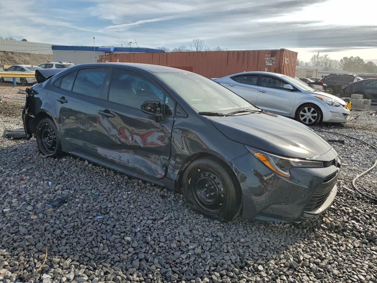2024 TOYOTA COROLLA LE photo 4