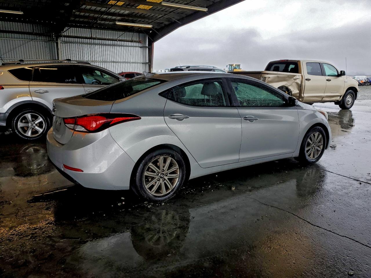 2014 HYUNDAI ELANTRA SE photo 3