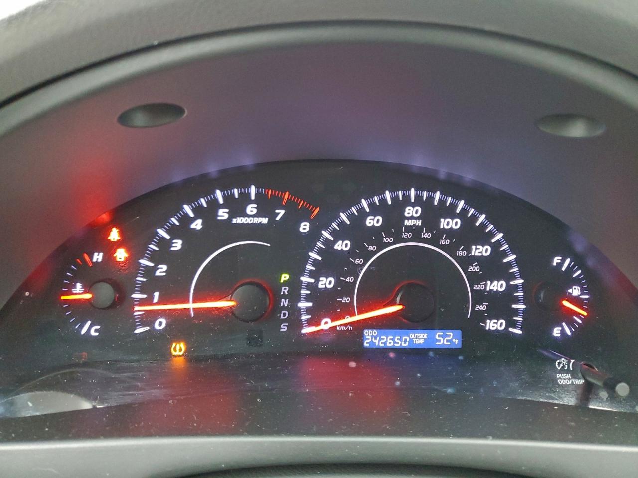 2010 TOYOTA CAMRY SE photo 25