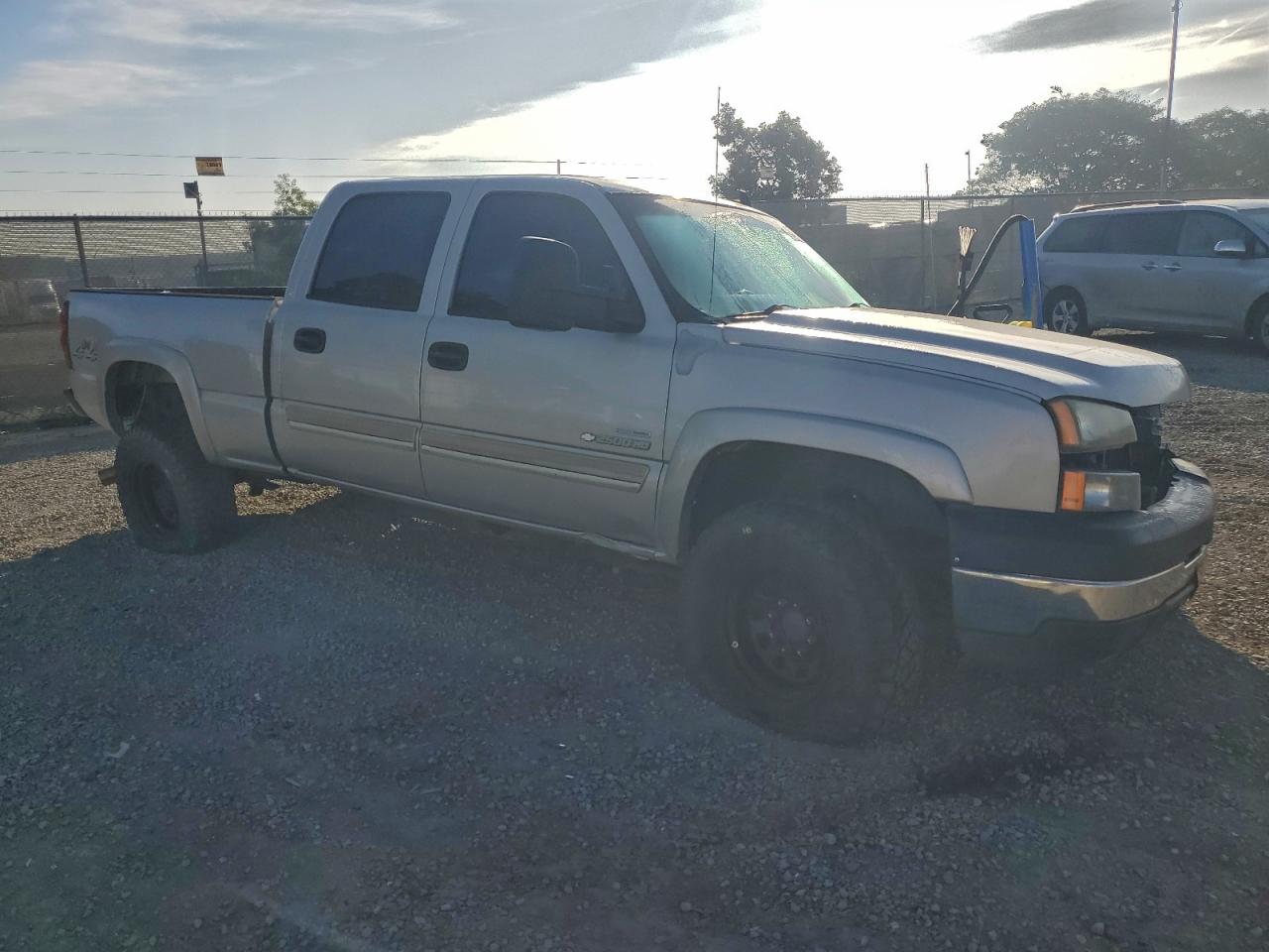 2006 CHEVROLET SILVERADO K2500 HEAVY DUTY photo 4