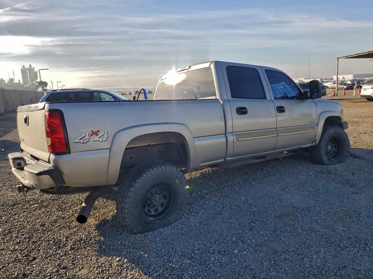 2006 CHEVROLET SILVERADO K2500 HEAVY DUTY photo 3