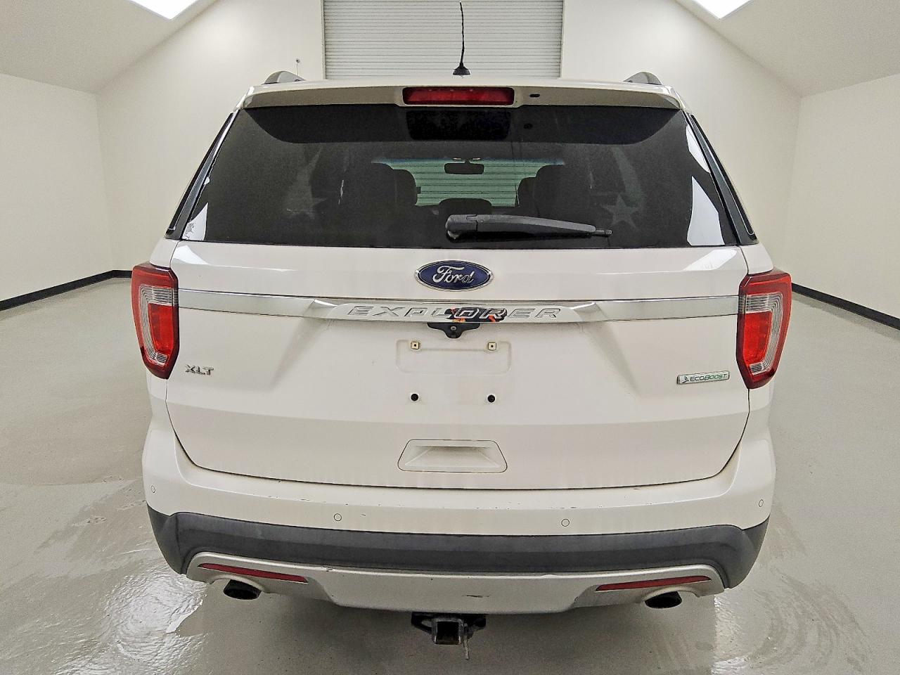 2017 FORD EXPLORER XLT photo 6