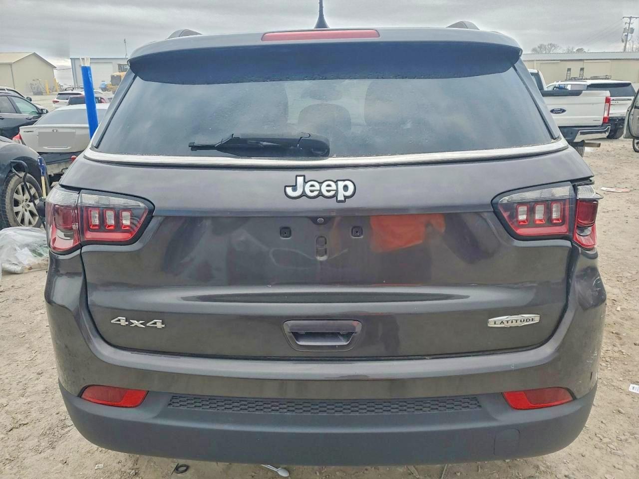 2019 JEEP COMPASS LATITUDE photo 6