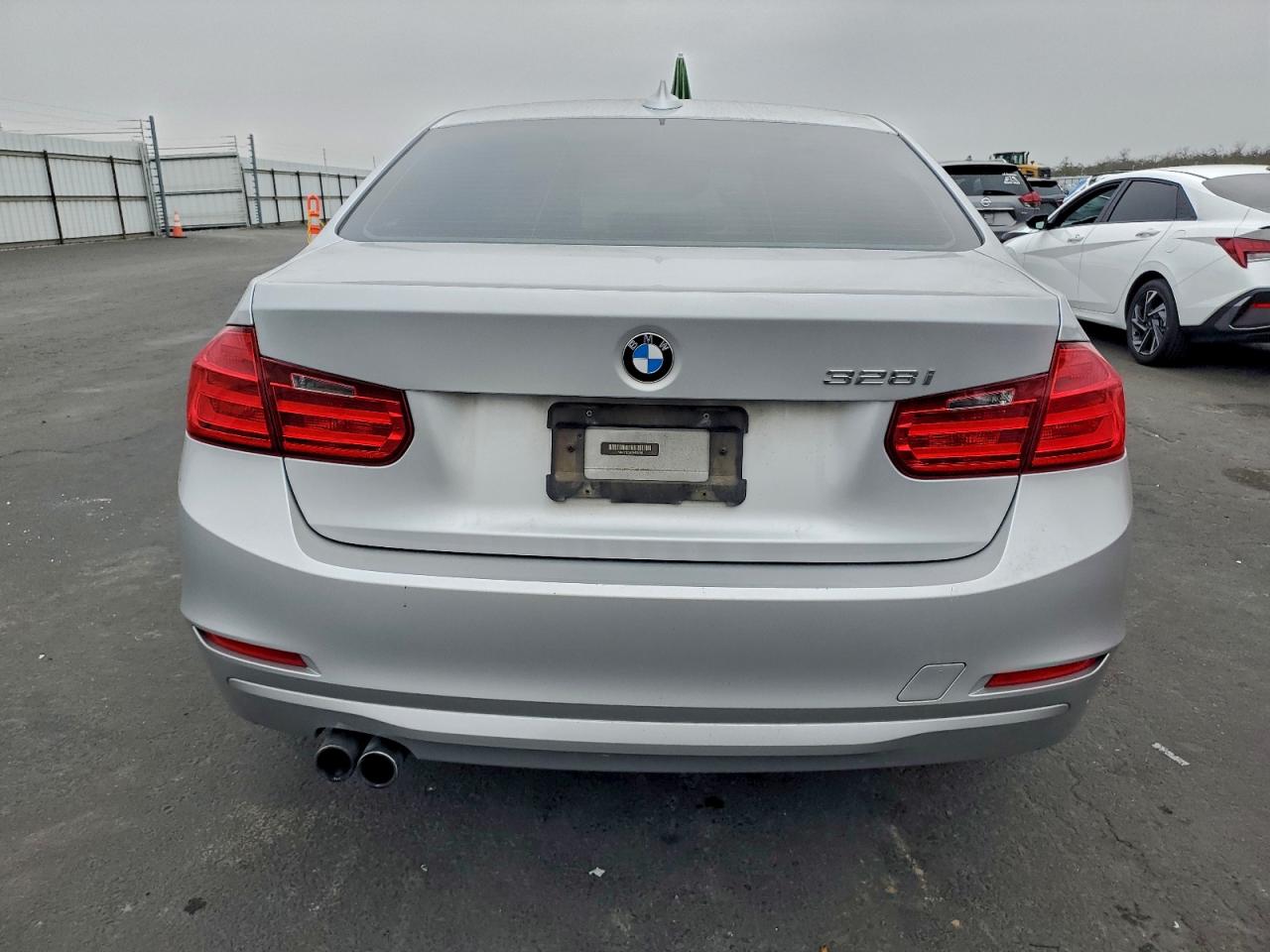 2013 BMW 328 I SULEV photo 6