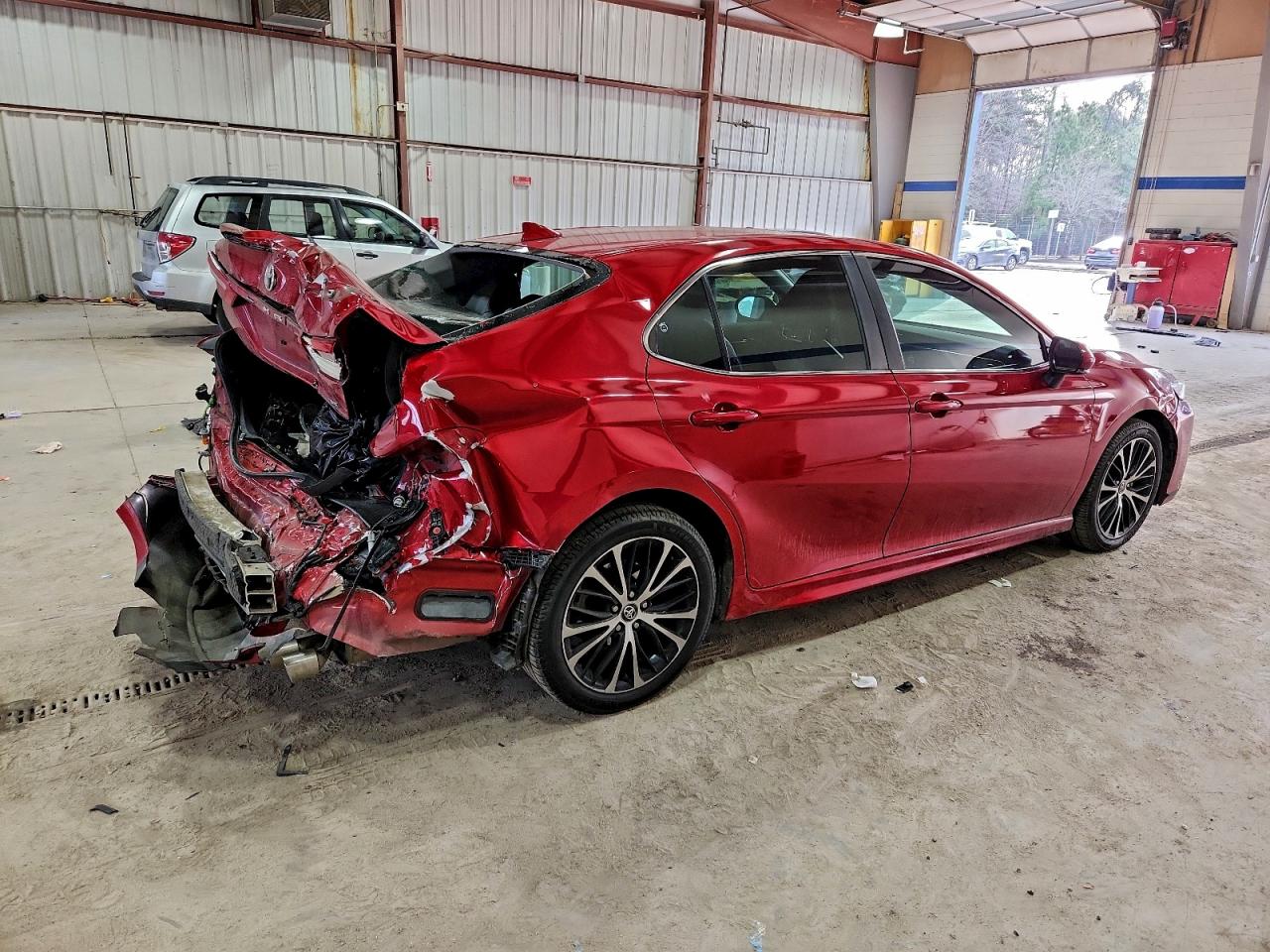 2020 TOYOTA CAMRY SE photo 7
