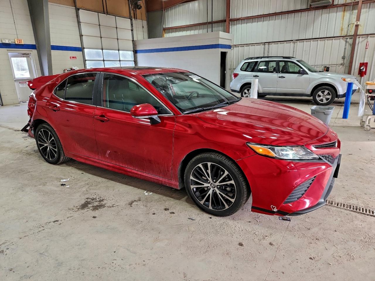 2020 TOYOTA CAMRY SE photo 10