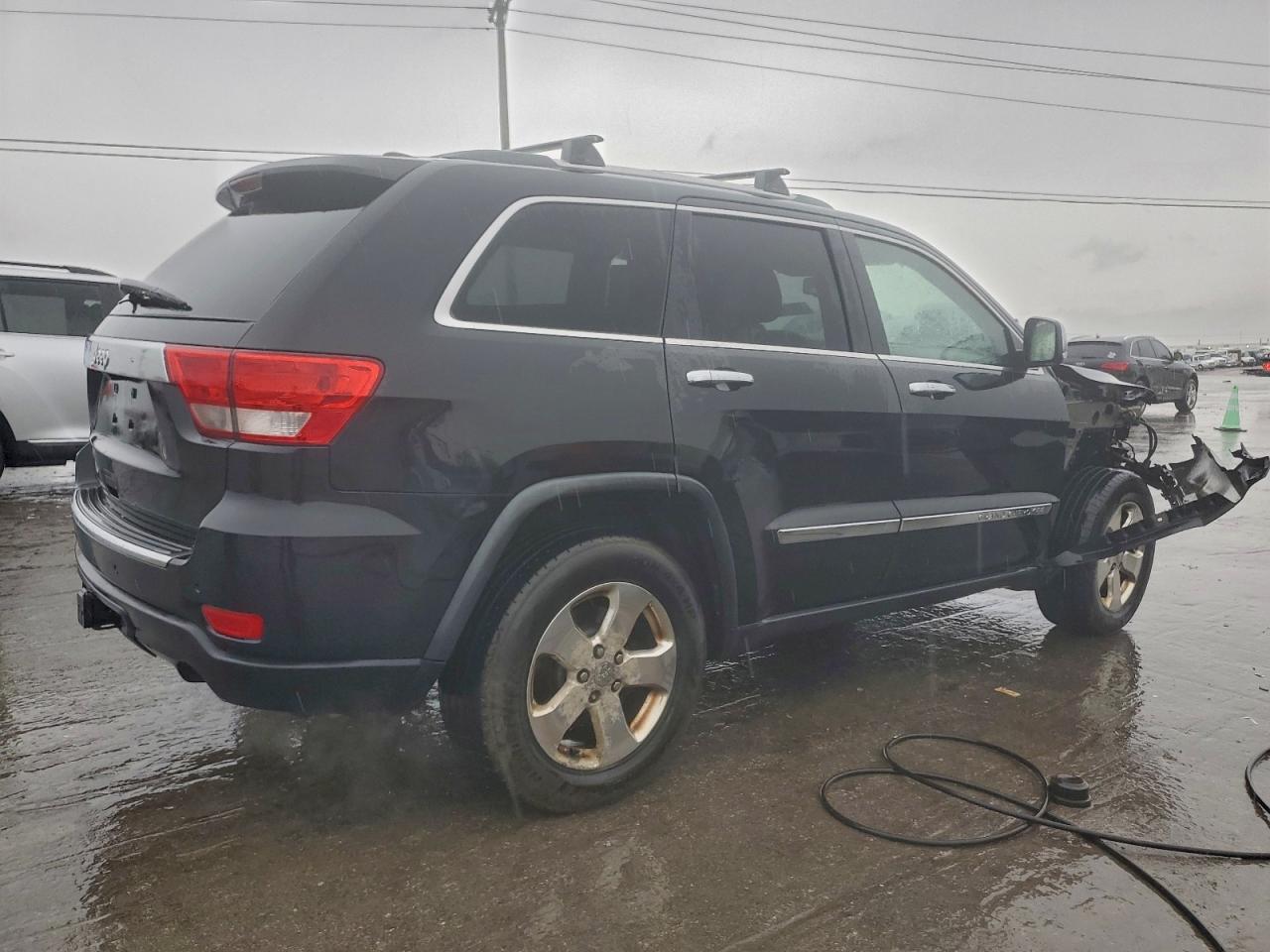 2011 JEEP GRAND CHEROKEE OVERLAND photo 3
