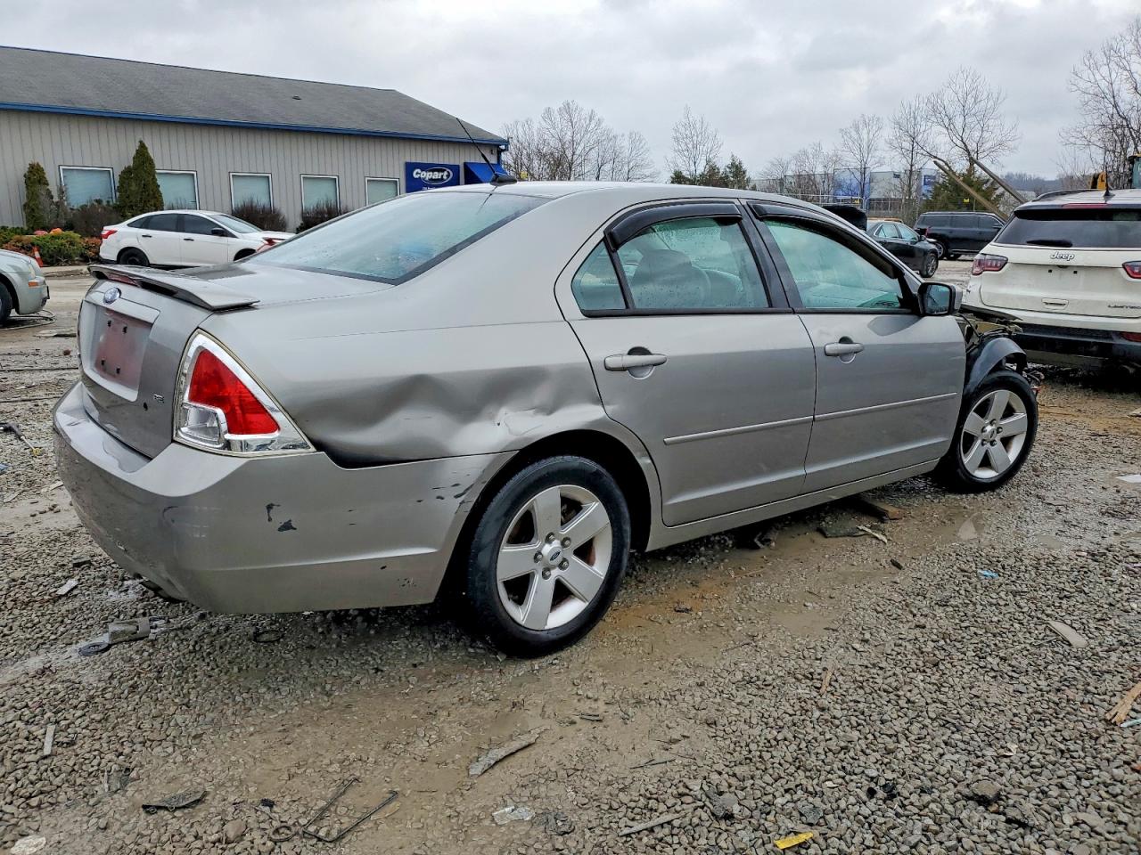 2009 FORD FUSION SE photo 3