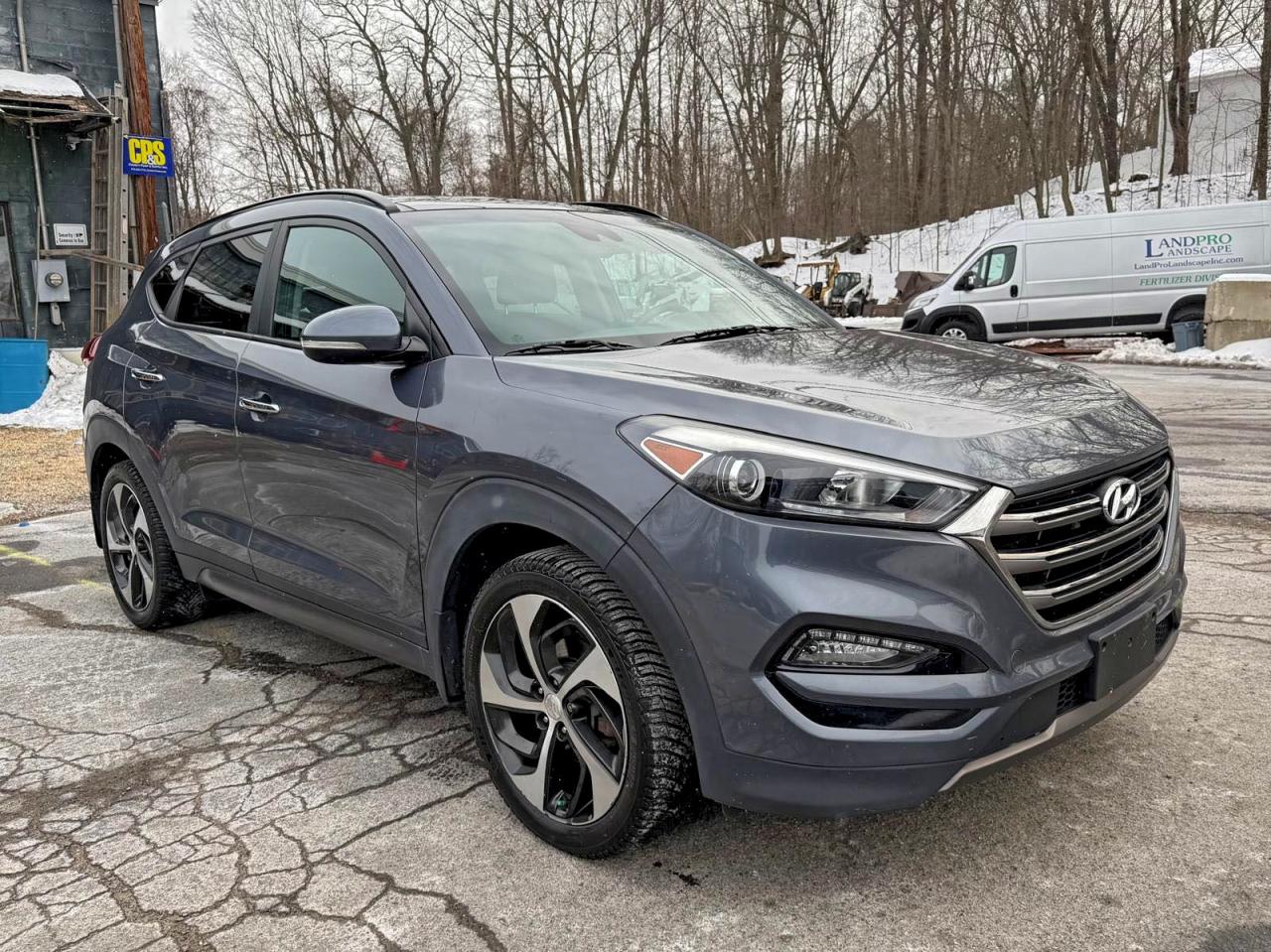 2016 HYUNDAI TUCSON