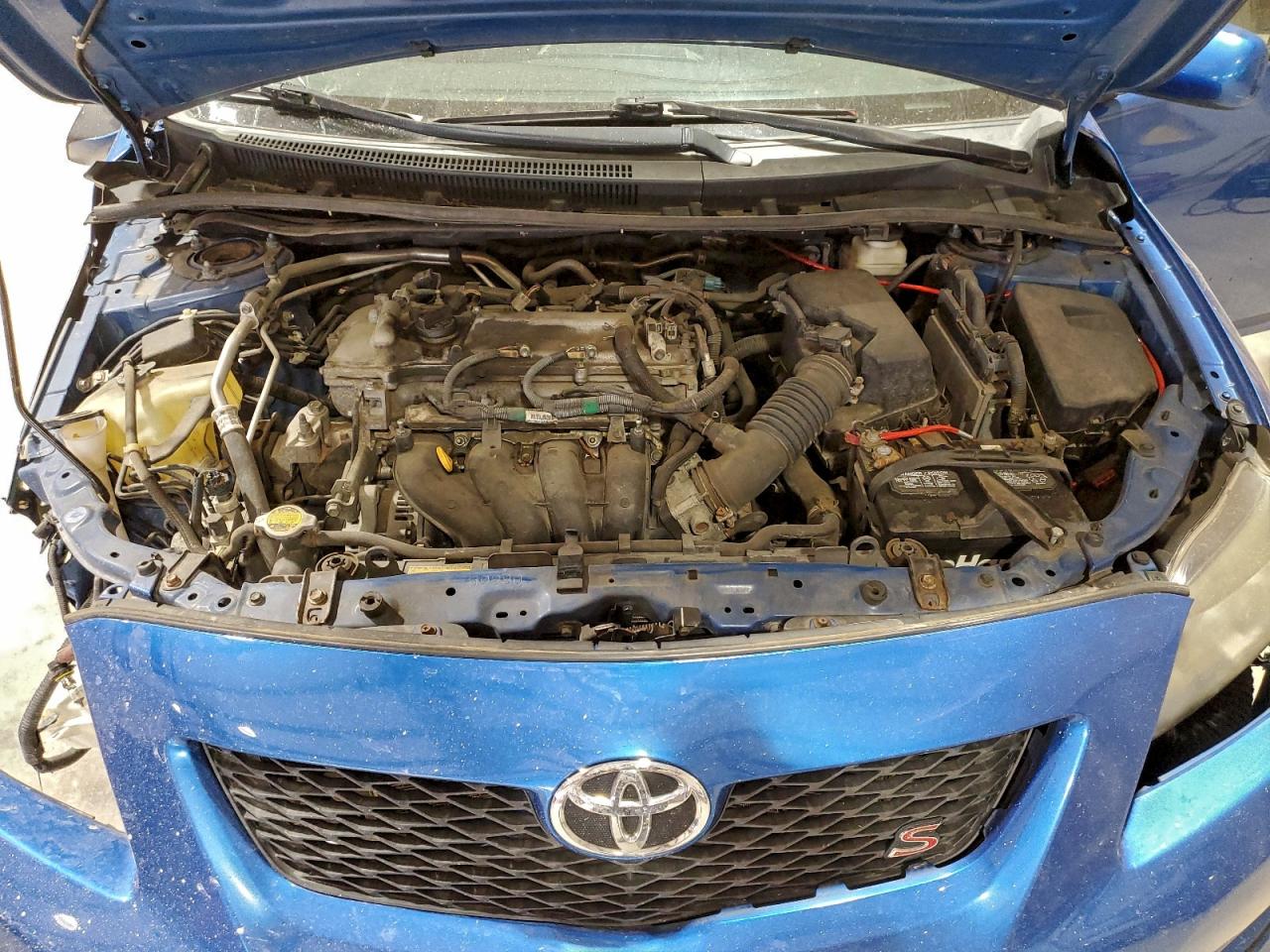 2010 TOYOTA COROLLA BASE photo 11