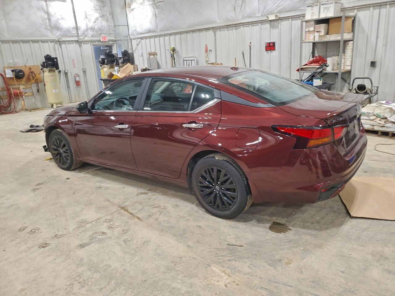 2025 NISSAN ALTIMA SV photo 2
