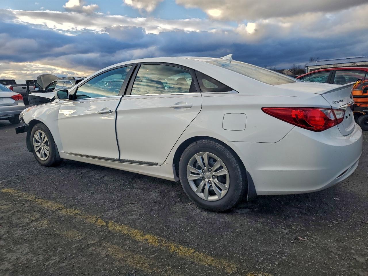 2012 HYUNDAI SONATA GLS photo 4