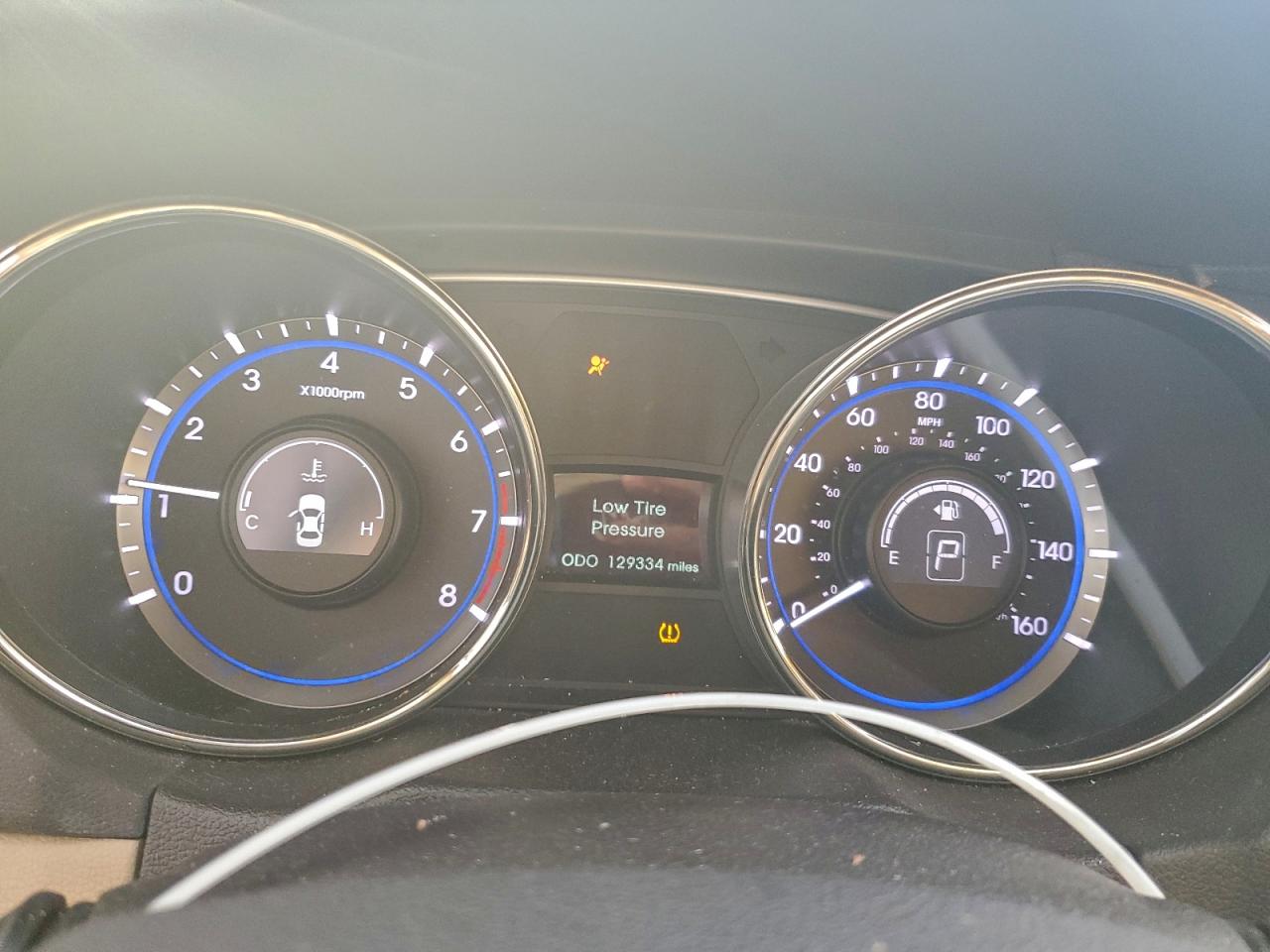 2012 HYUNDAI SONATA GLS photo 25