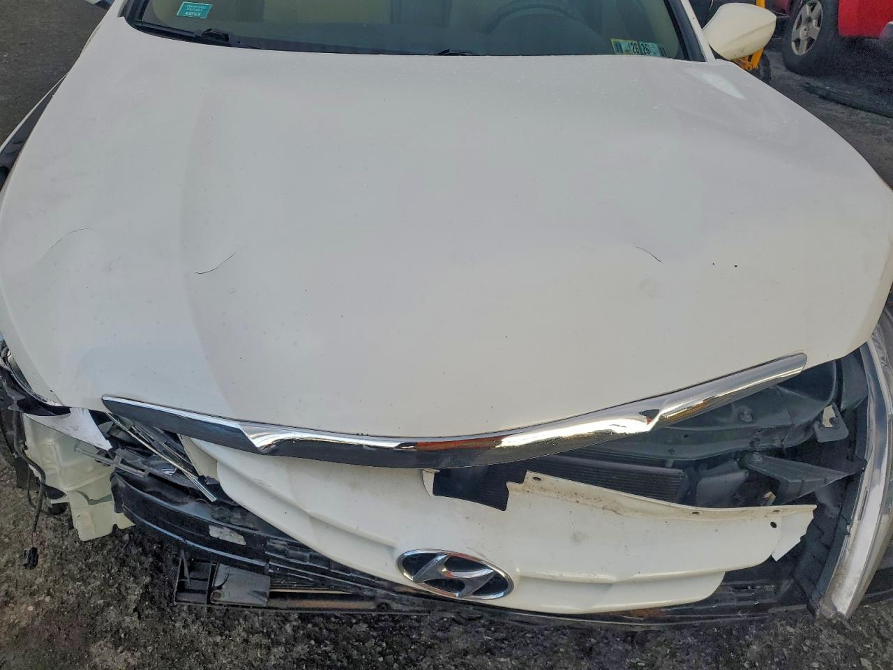 2012 HYUNDAI SONATA GLS photo 31