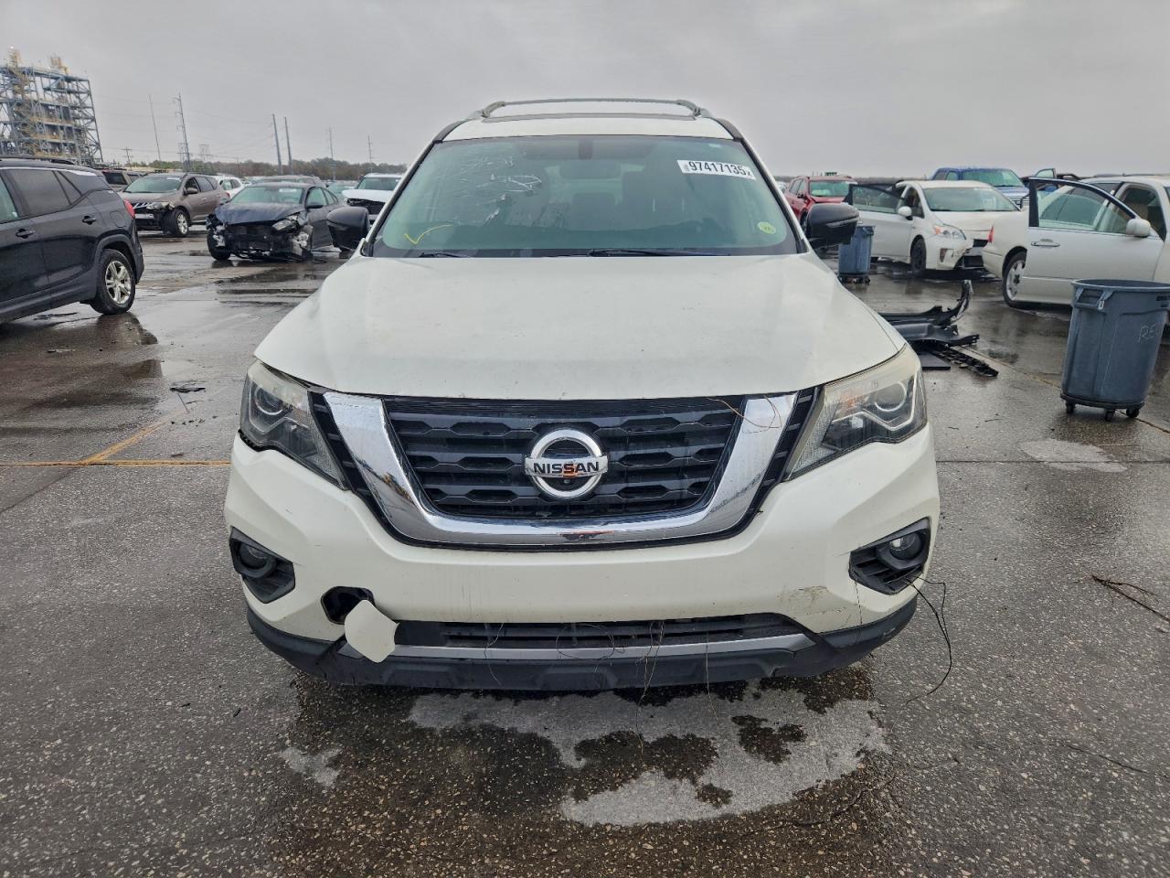 2017 NISSAN PATHFINDER S photo 5