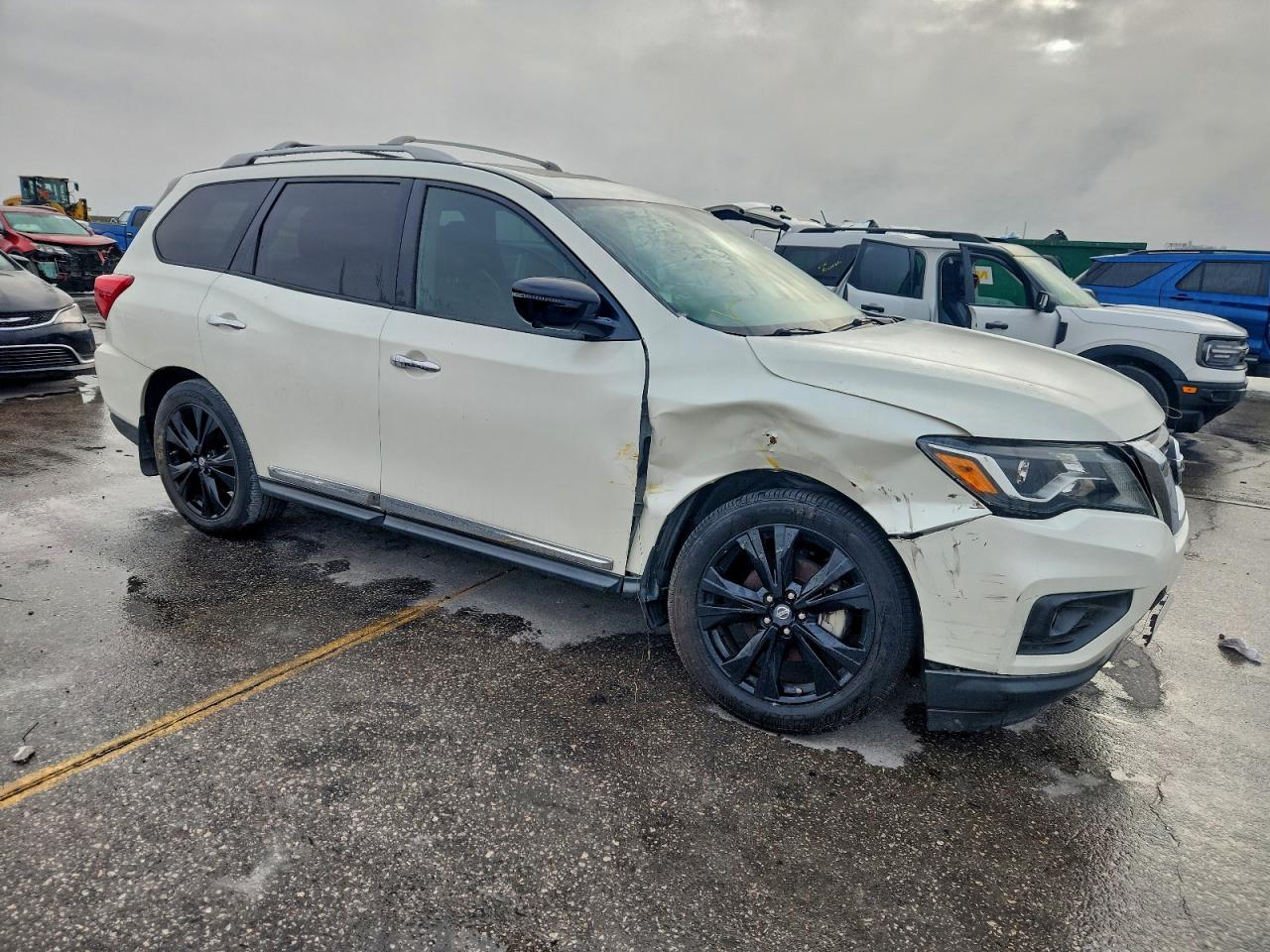 2017 NISSAN PATHFINDER S photo 4