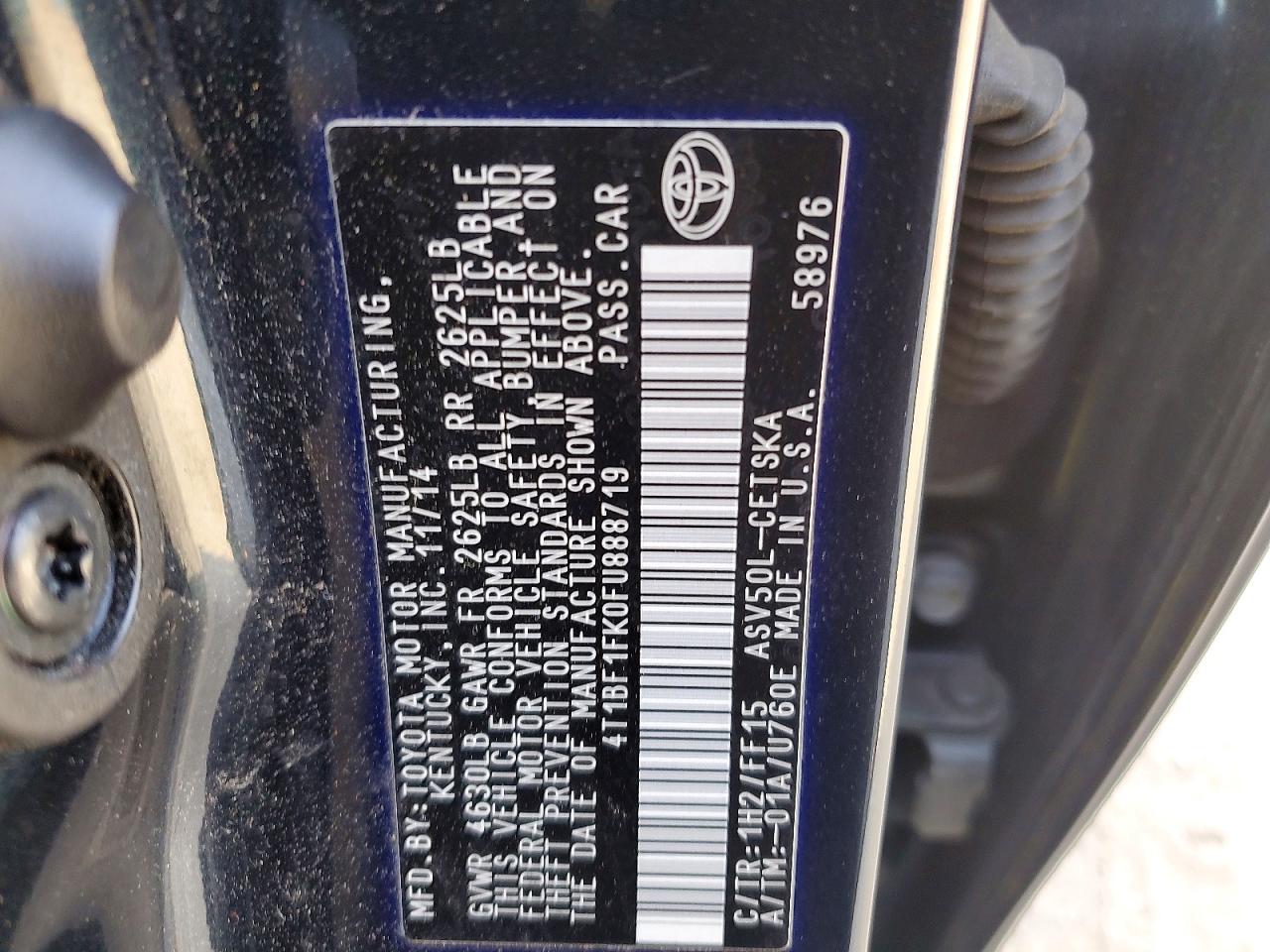2015 TOYOTA CAMRY LE photo 12