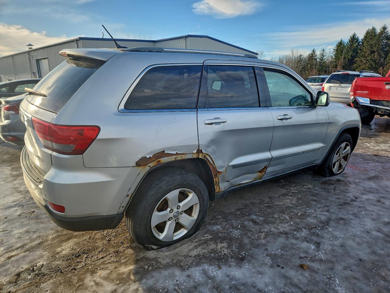 2012 JEEP GRAND CHEROKEE LAREDO photo 3
