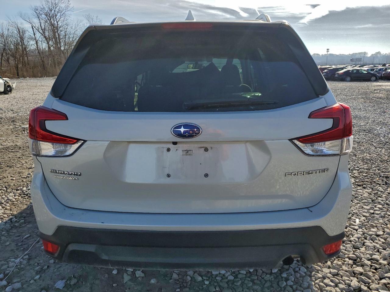 2021 SUBARU FORESTER PREMIUM photo 16