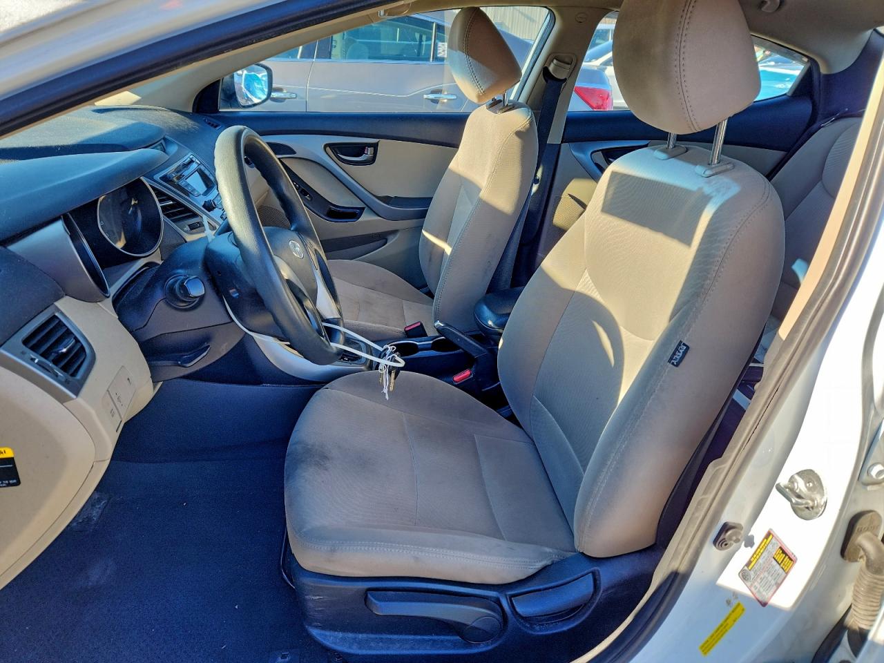 2016 HYUNDAI ELANTRA SE photo 7