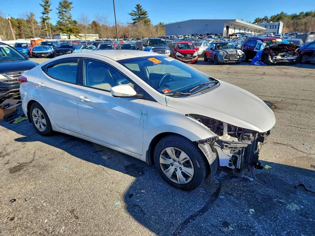 2016 HYUNDAI ELANTRA SE photo 4